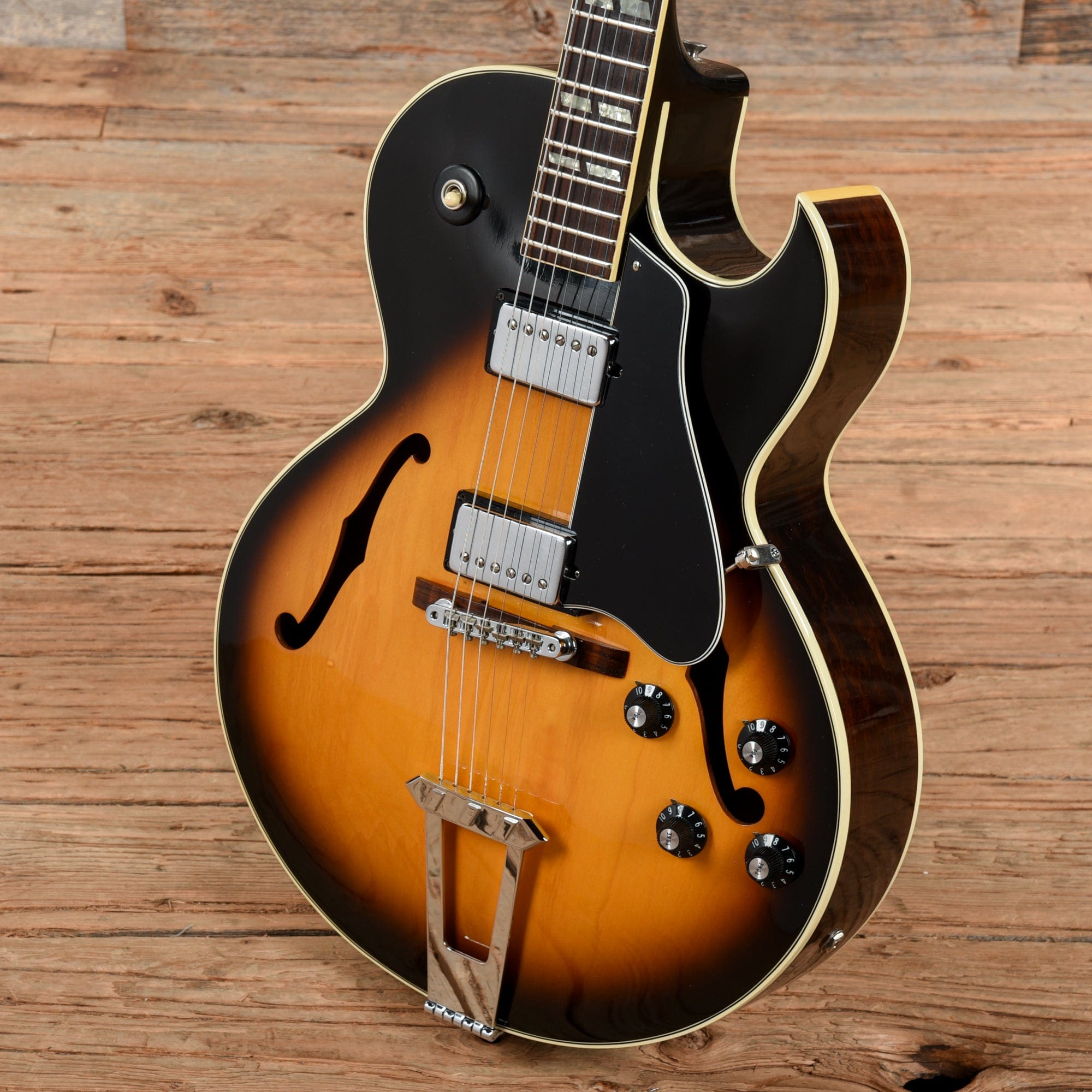 Gibson ES-175 Sunburst 1976 – Chicago Music Exchange