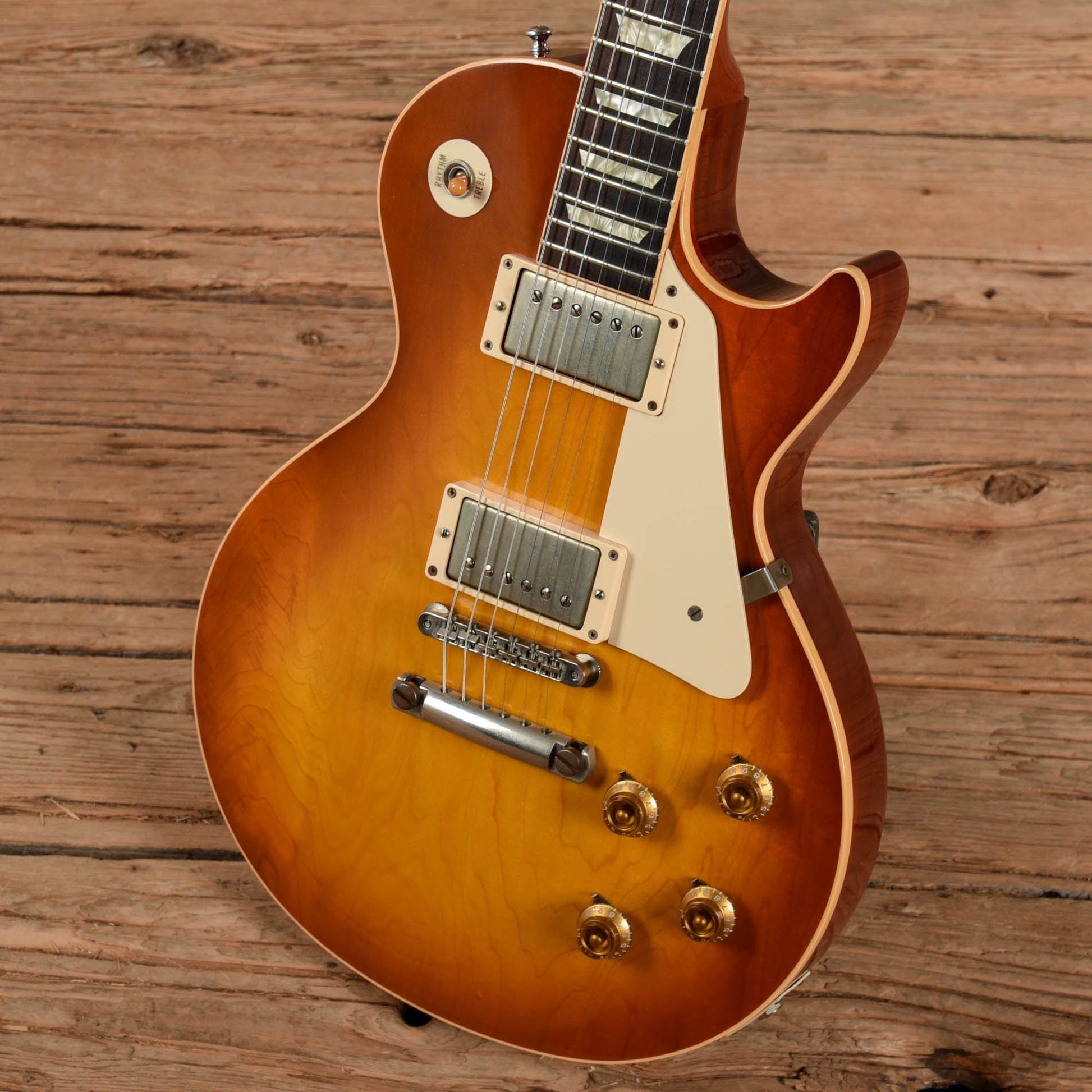 Gibson Custom '58 Les Paul Standard Reissue Sunburst 2011 Electric Guitars / Solid Body