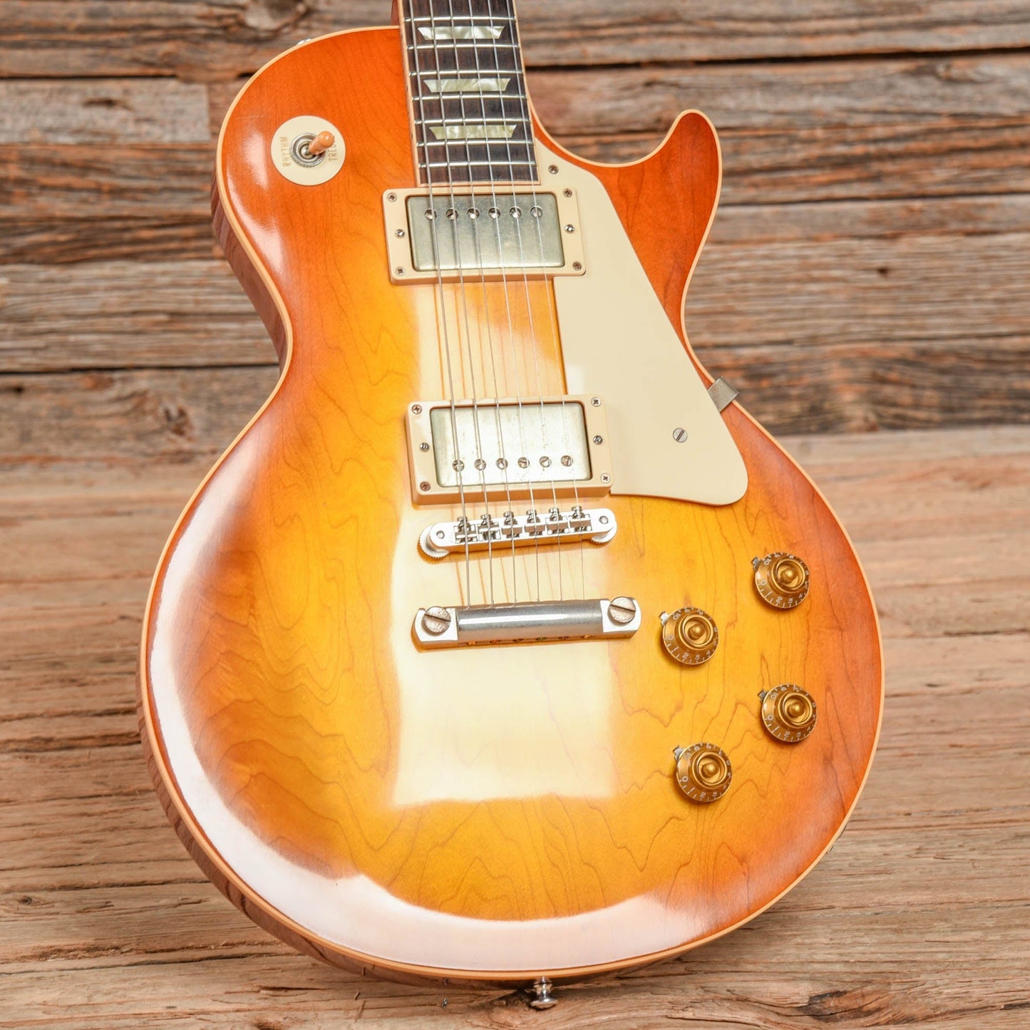 Gibson Custom '58 Les Paul Standard Reissue Sunburst 2011 Electric Guitars / Solid Body