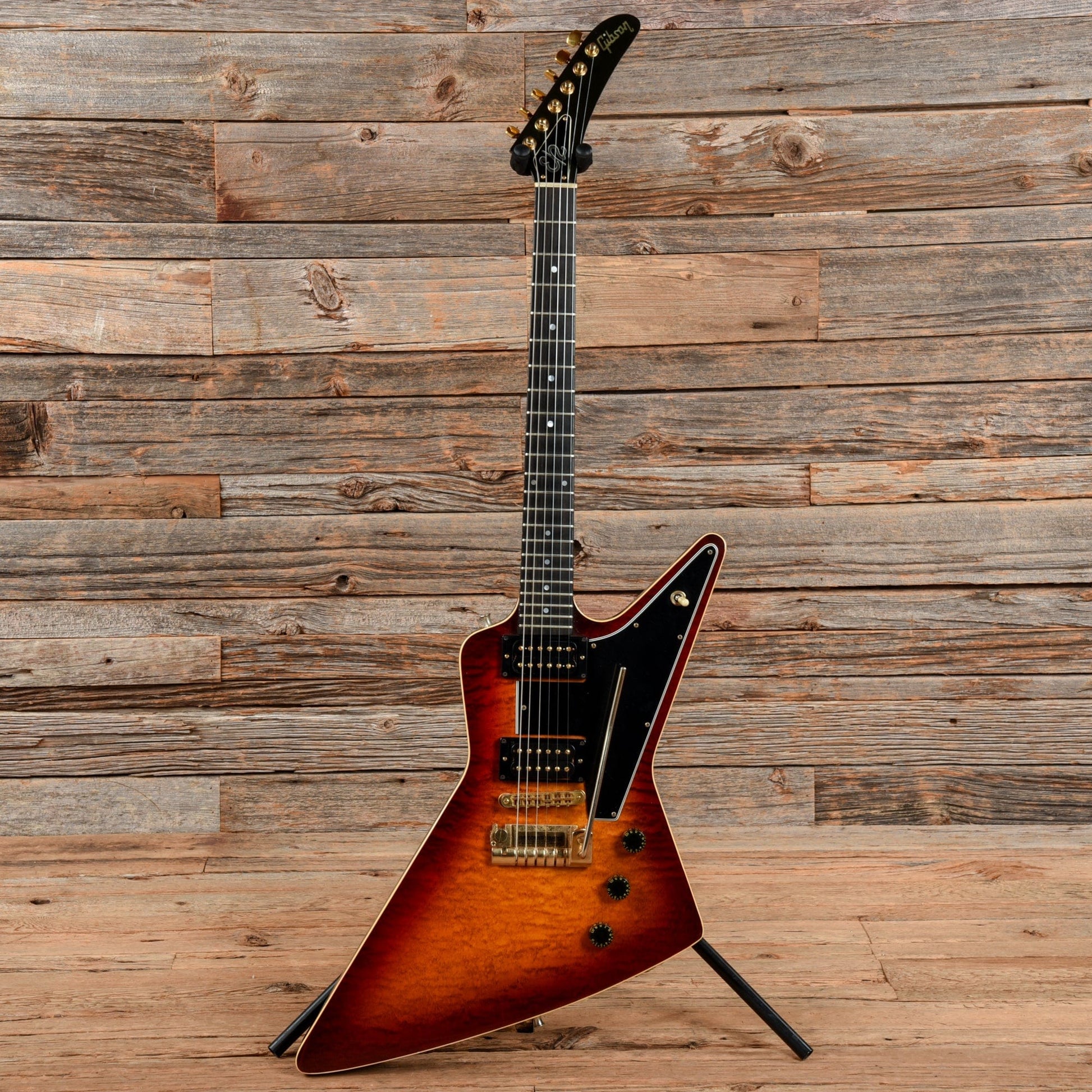 Gibson Explorer EII Sunburst 1981 Electric Guitars / Solid Body