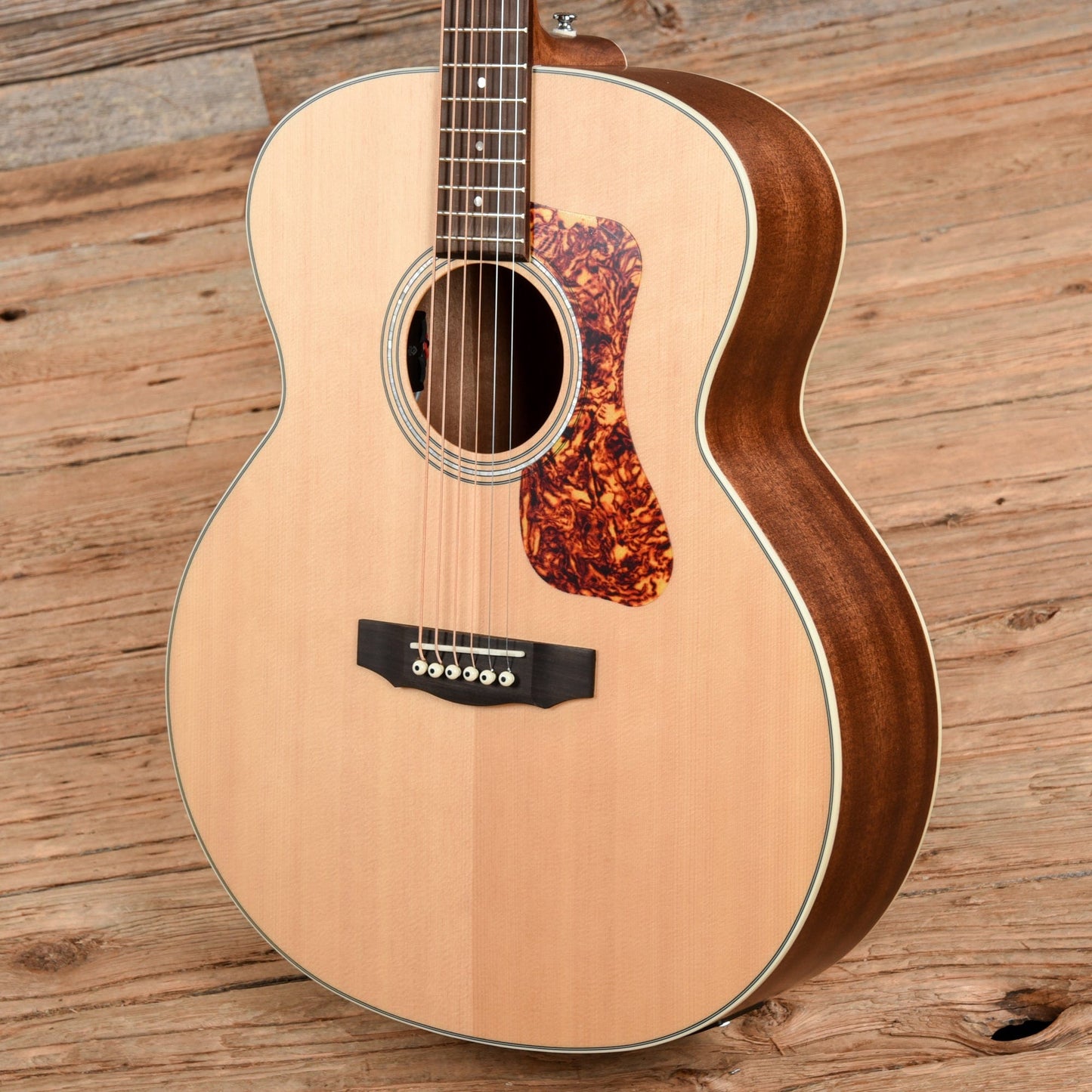 Guild Westerly BT-240E Baritone Archback Jumbo Spruce/Mahogany Natural Satin Acoustic Guitars / Baritone