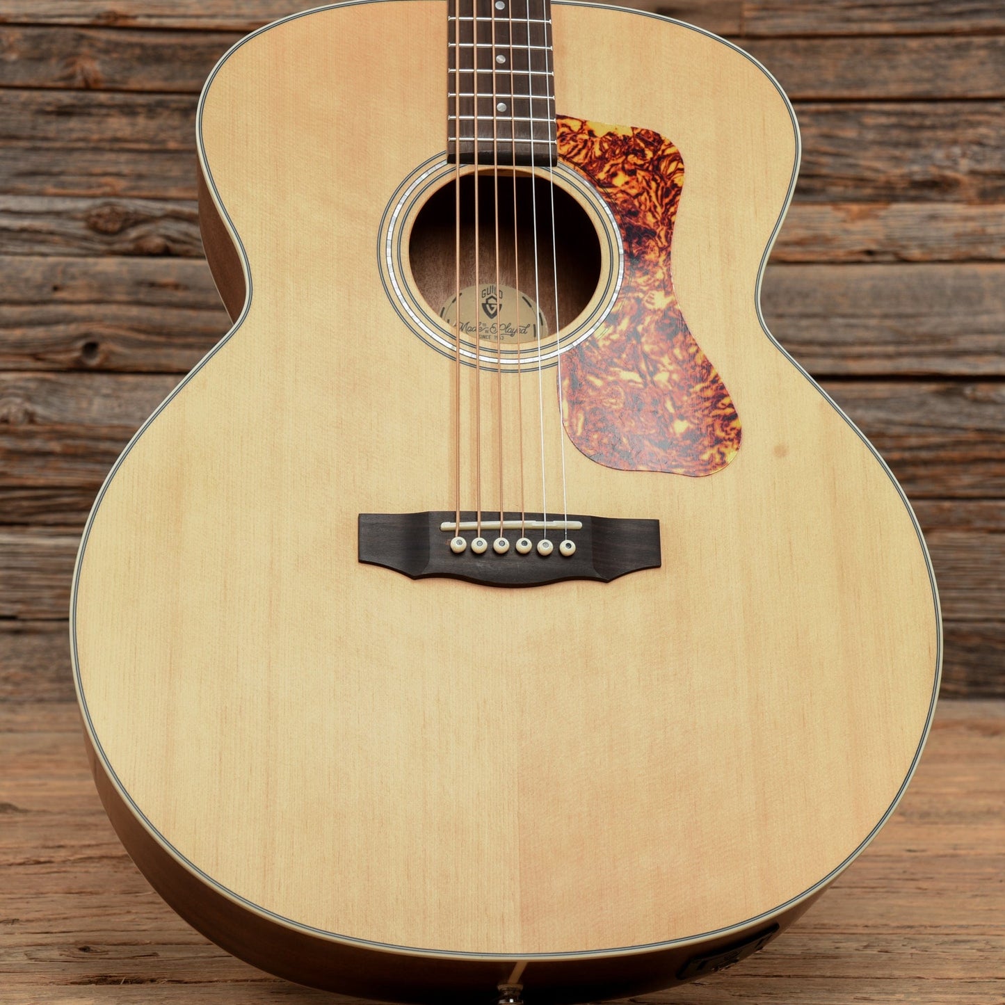 Guild Westerly BT-240E Baritone Archback Jumbo Spruce/Mahogany Natural Satin Acoustic Guitars / Baritone