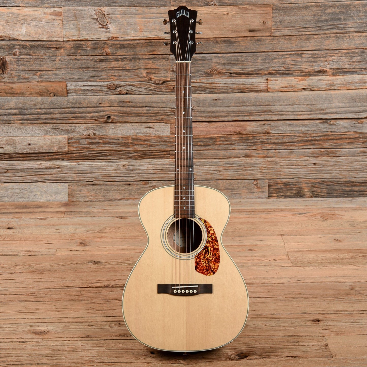 Guild Westerly Collection M-240E Natural Acoustic Guitars / Concert