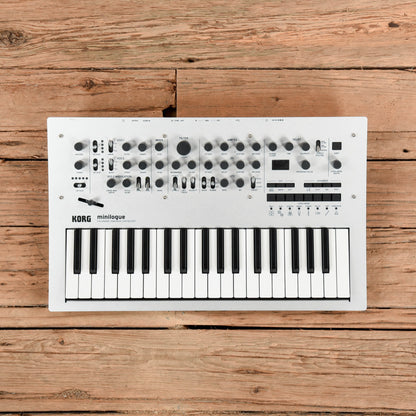 Korg Minilogue 4-Voice Polyphonic Analog Synthesizer Keyboards and Synths / Synths / Analog Synths