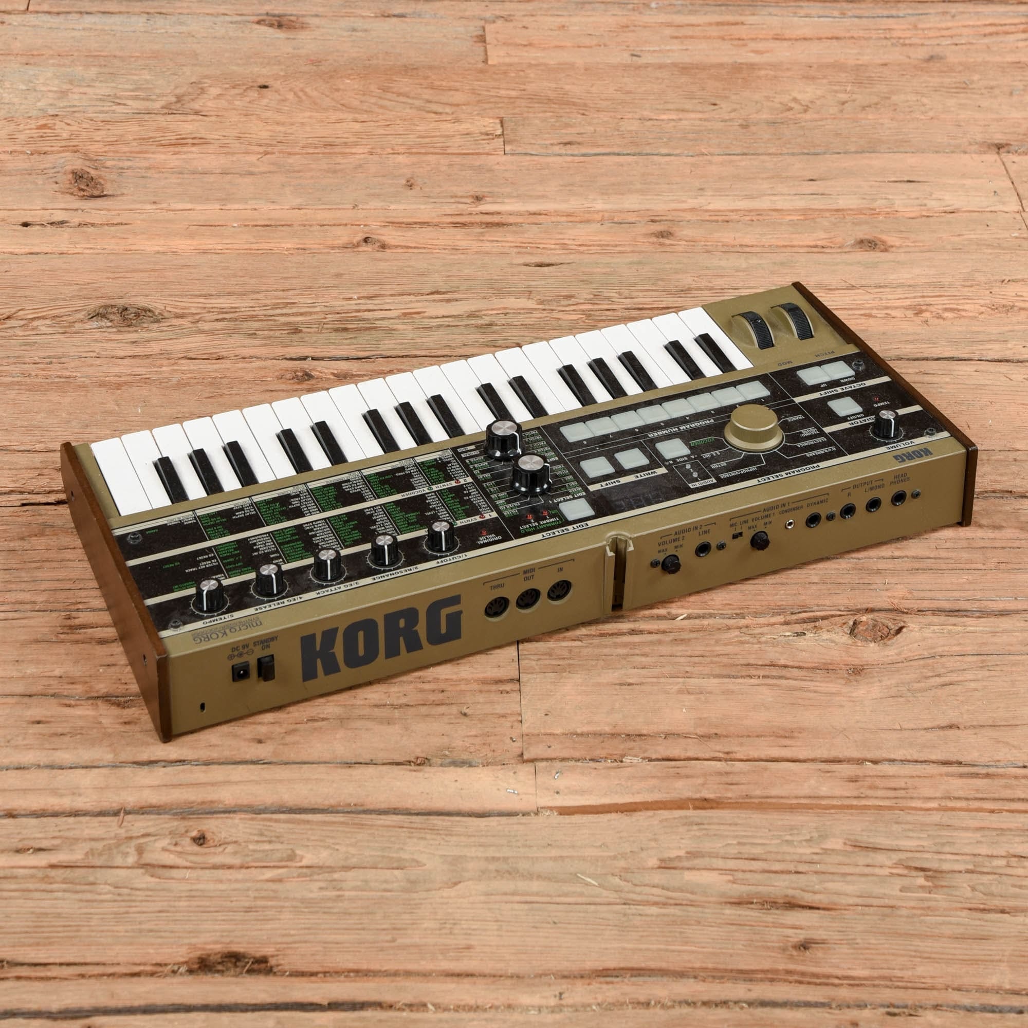 Korg MicroKorg 37-Key Synthesizer/Vocoder Keyboards and Synths / Synths / Digital Synths