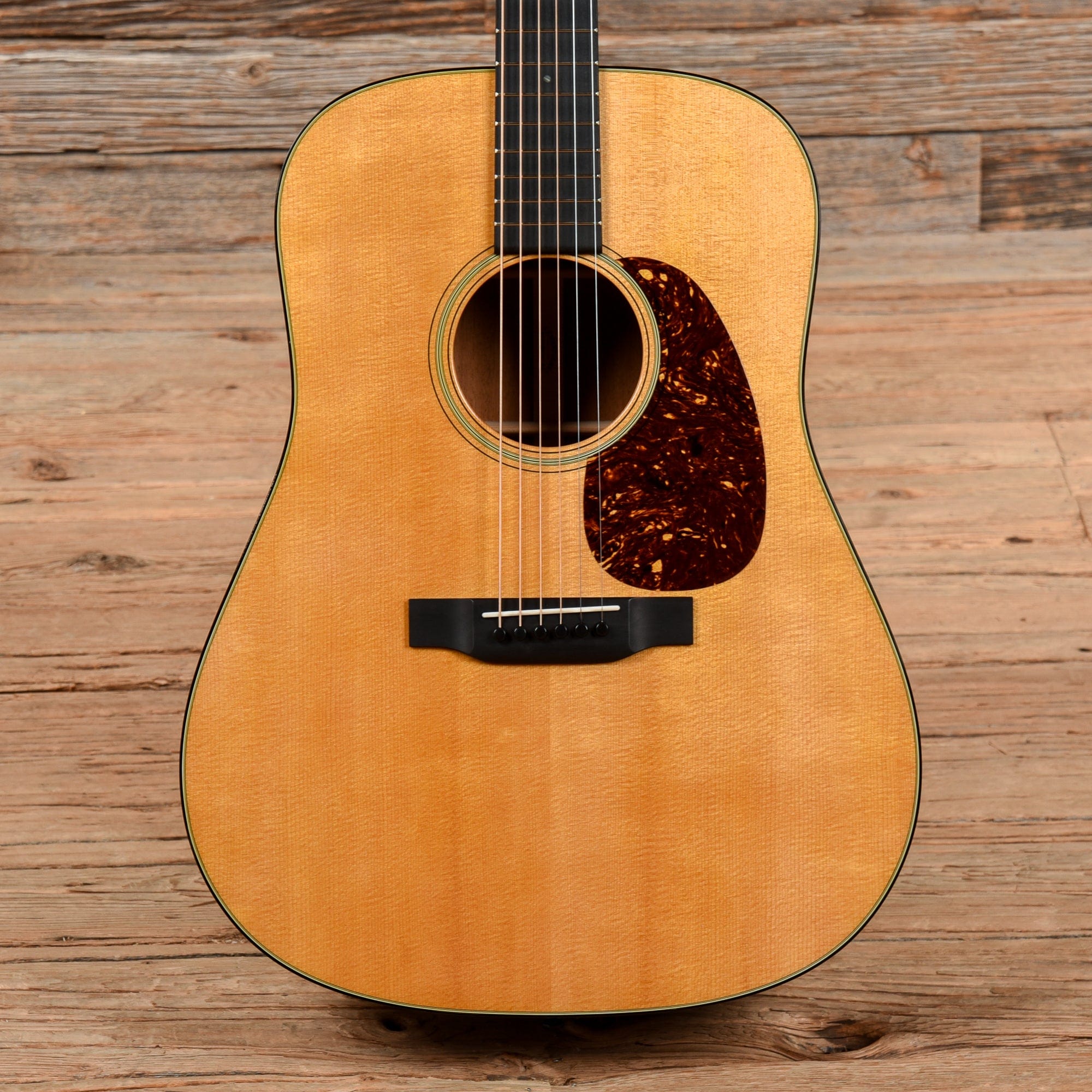 Martin Standard Series D-18 Natural 2021 – Chicago Music Exchange