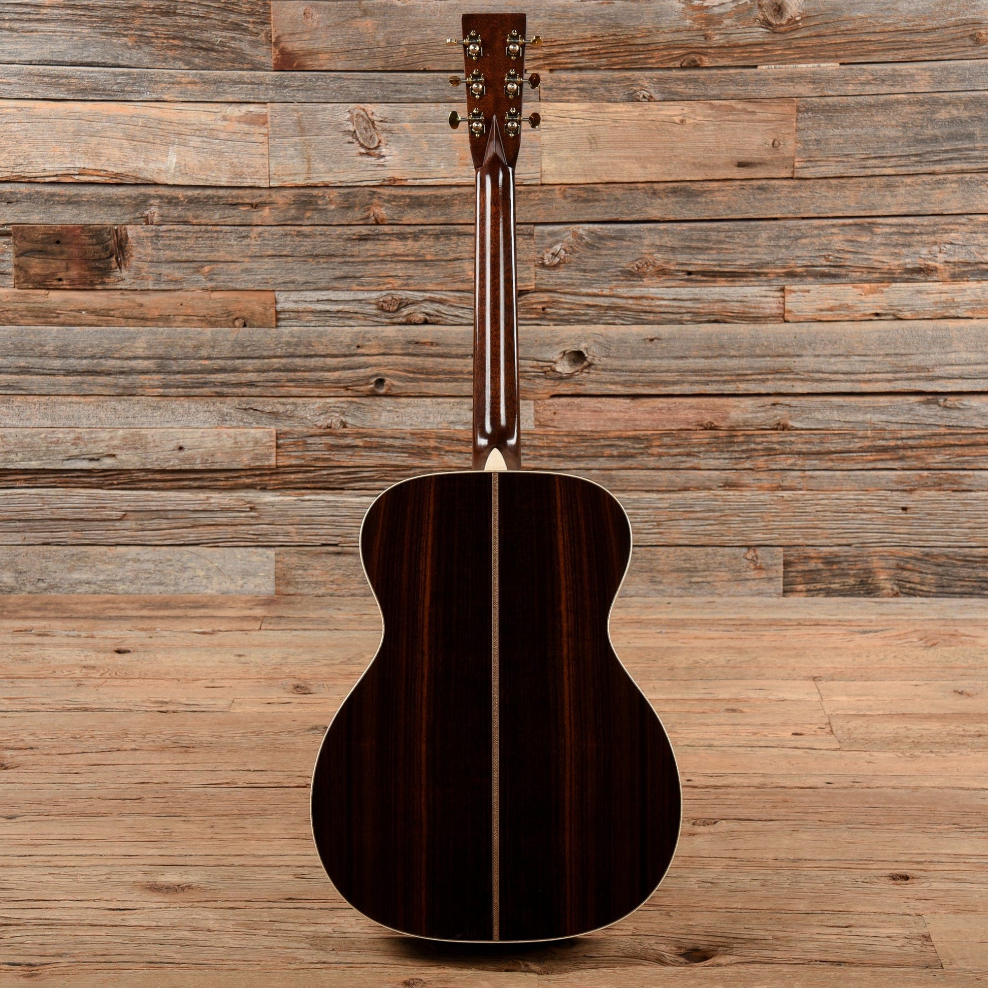 Martin 000-28 Modern Deluxe Natural Acoustic Guitars / OM and Auditorium