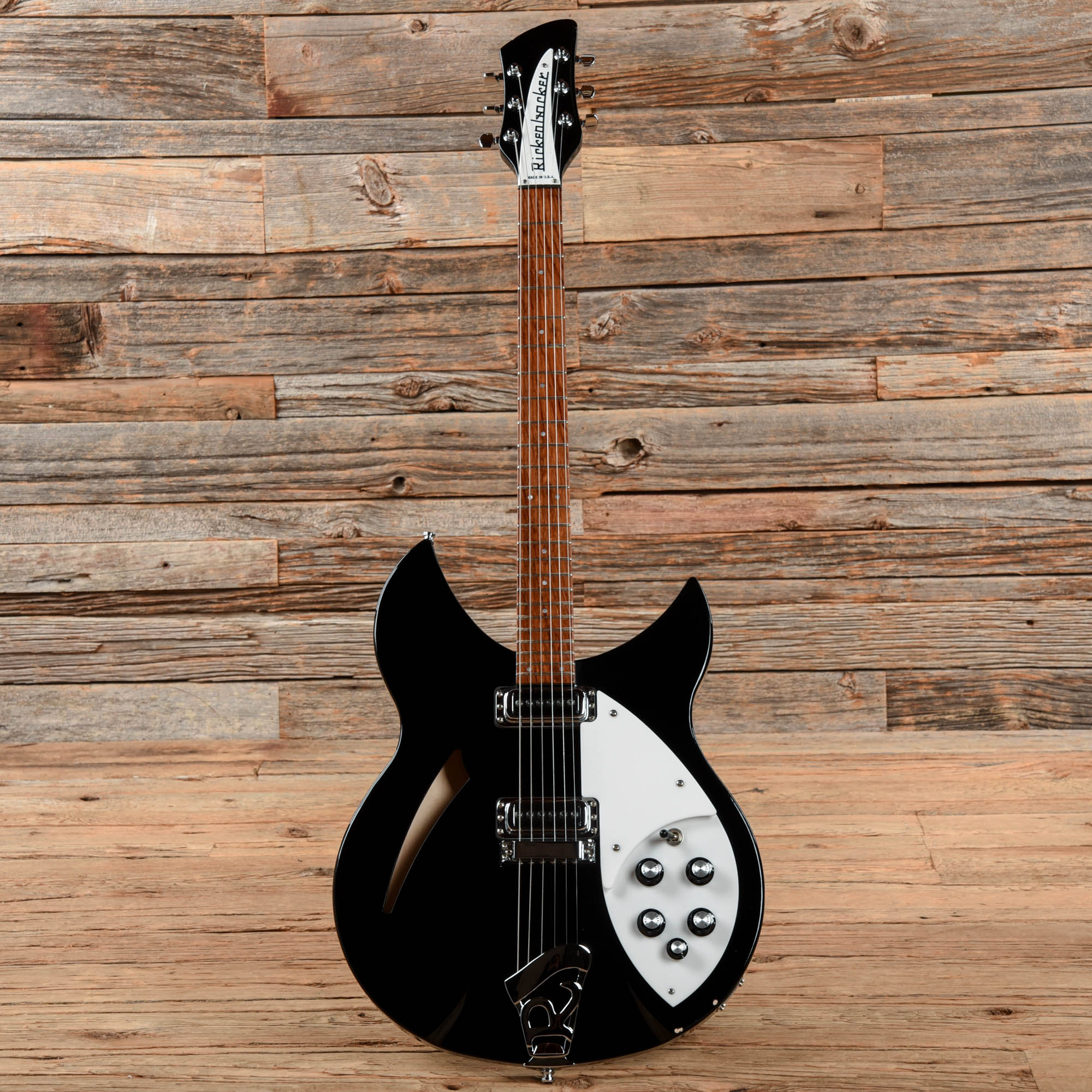 Rickenbacker 330 JetGlo 2015