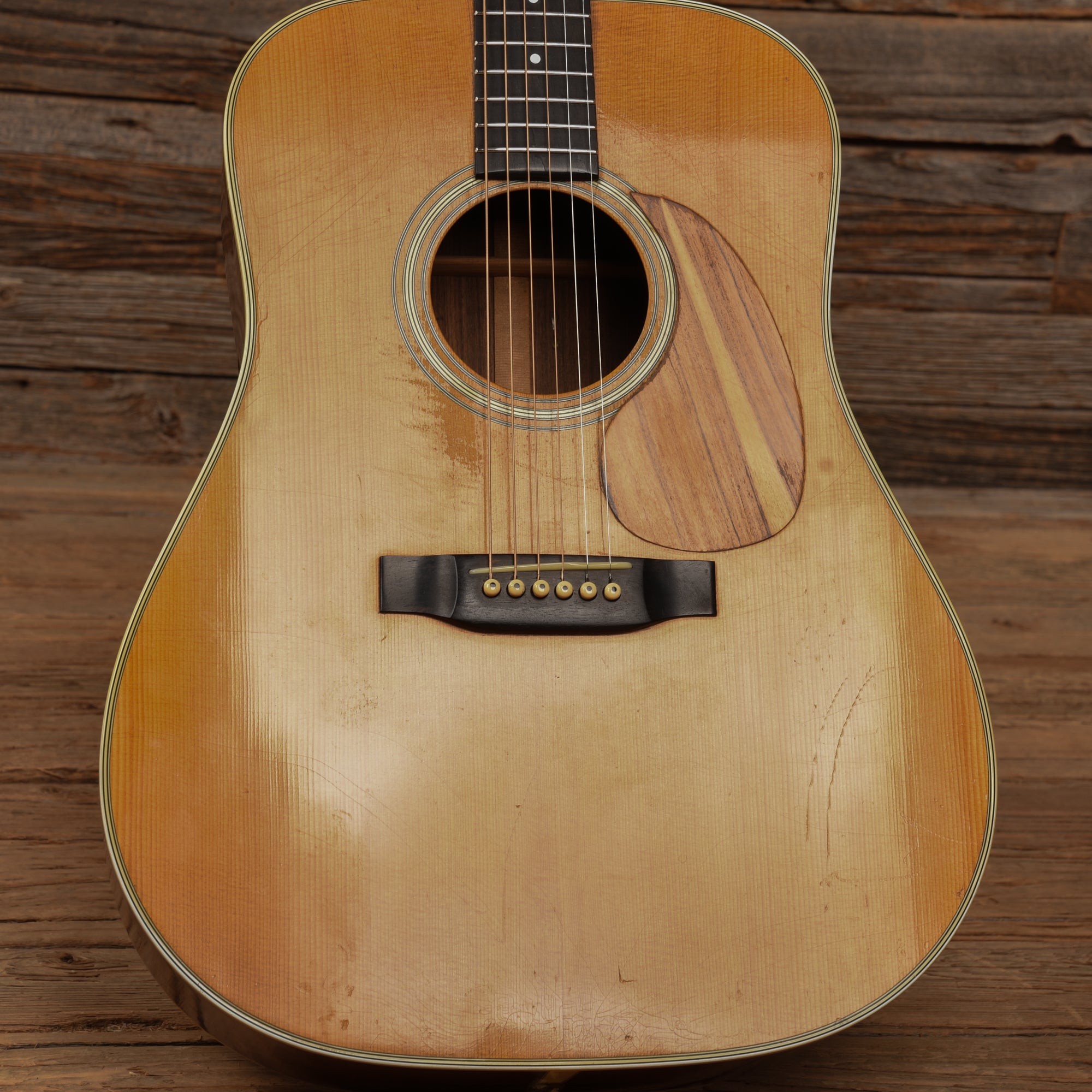 Martin D-28 Natural 1975