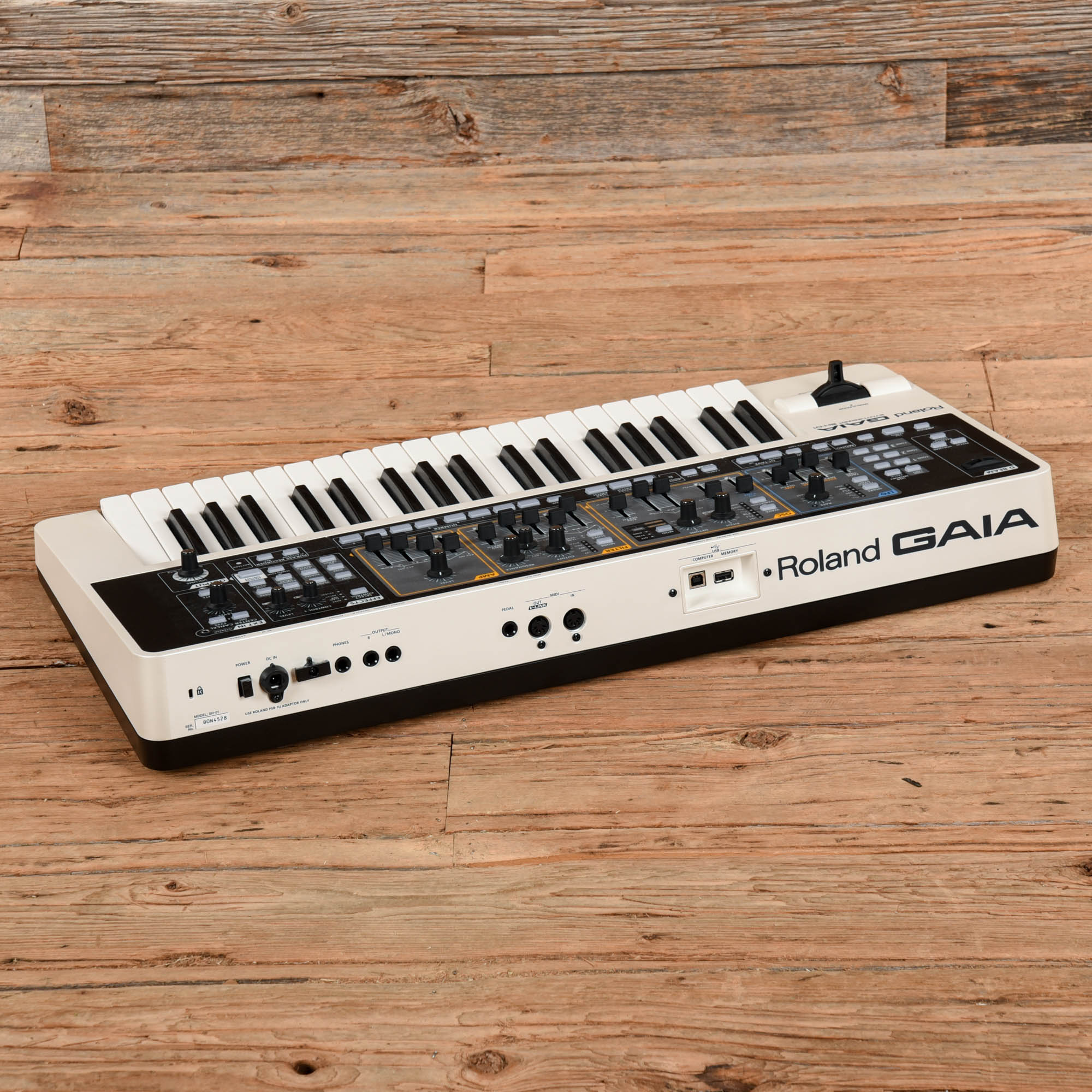 Roland GAIA SH-01