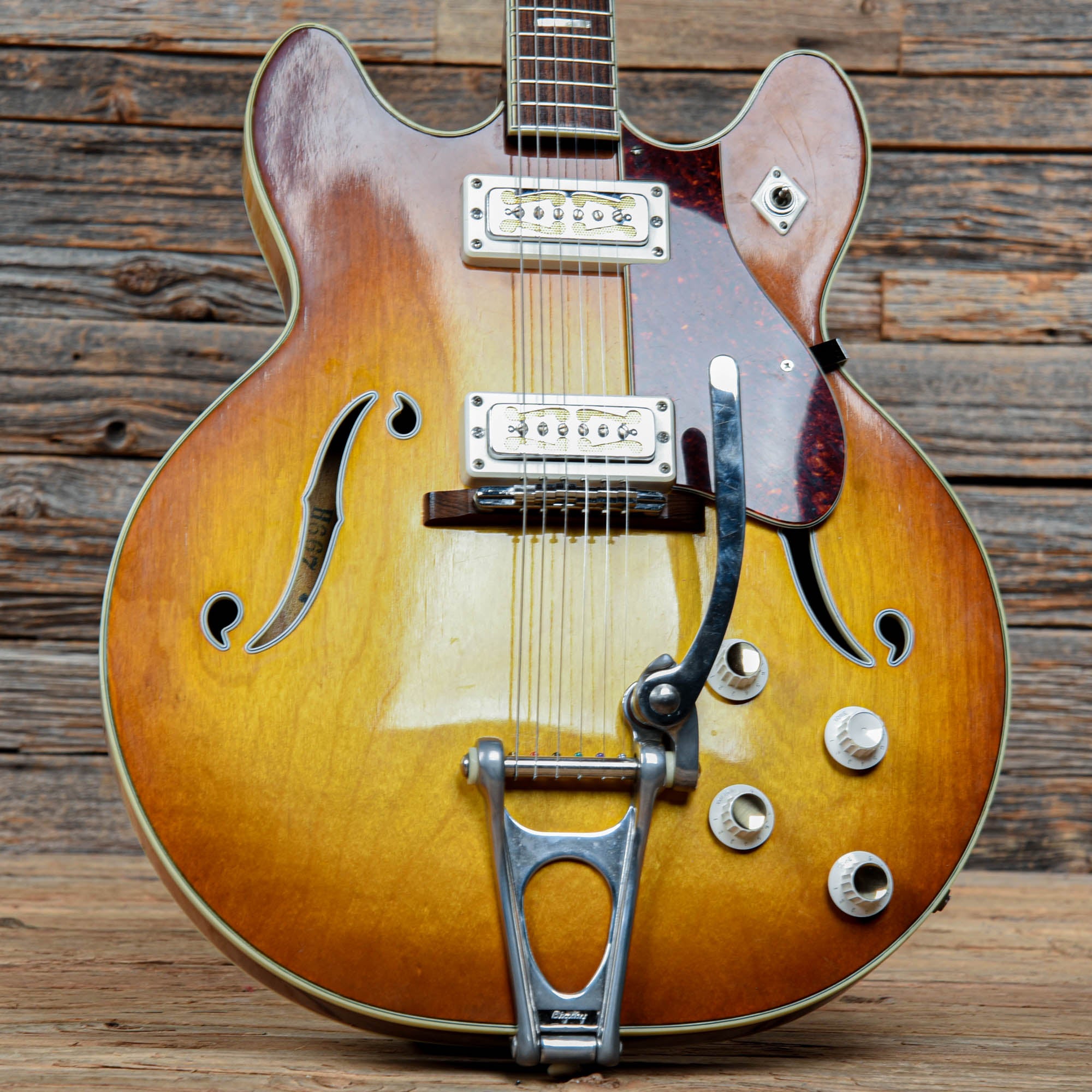 Harmony H667 Sunburst 1974