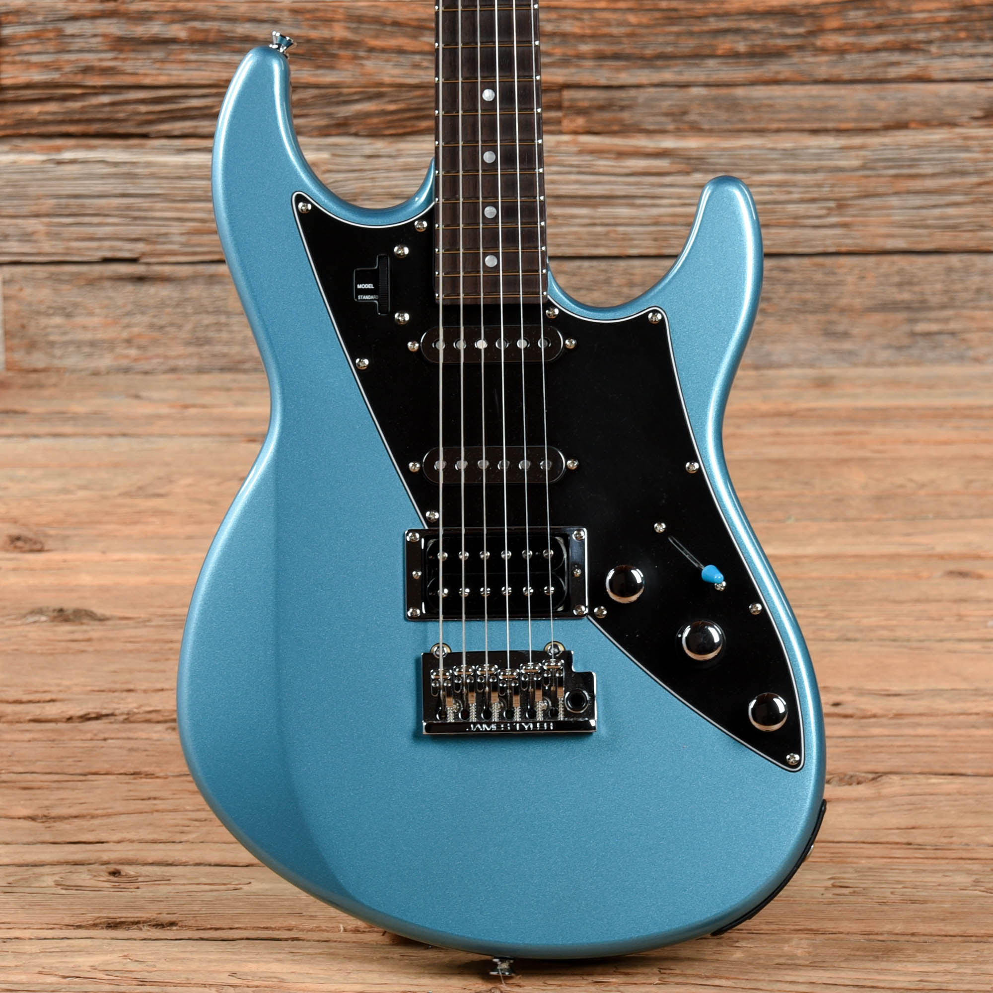 Line 6 JTV-69 James Tyler Variax Lake Placid Blue 2017 – Chicago Music  Exchange