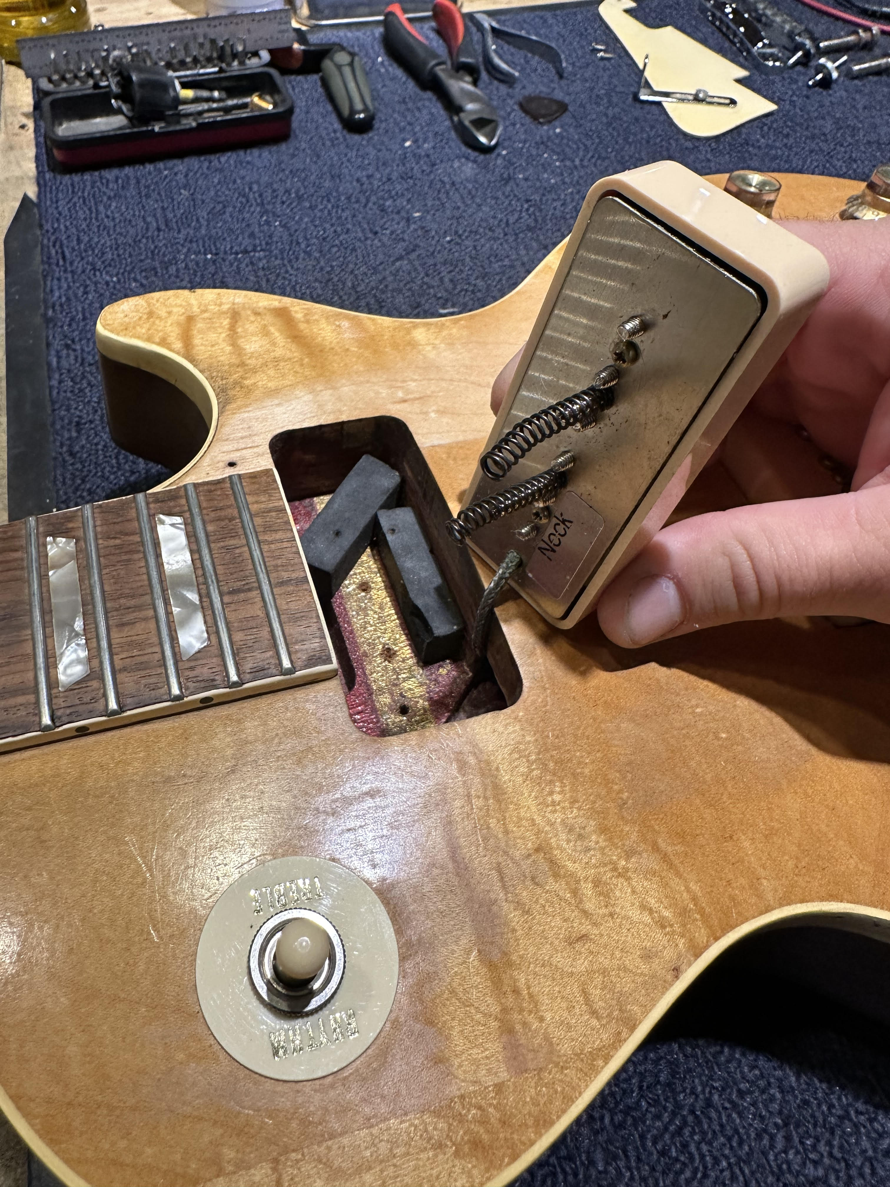 Gibson Les Paul Deluxe Stripped Natural 1972