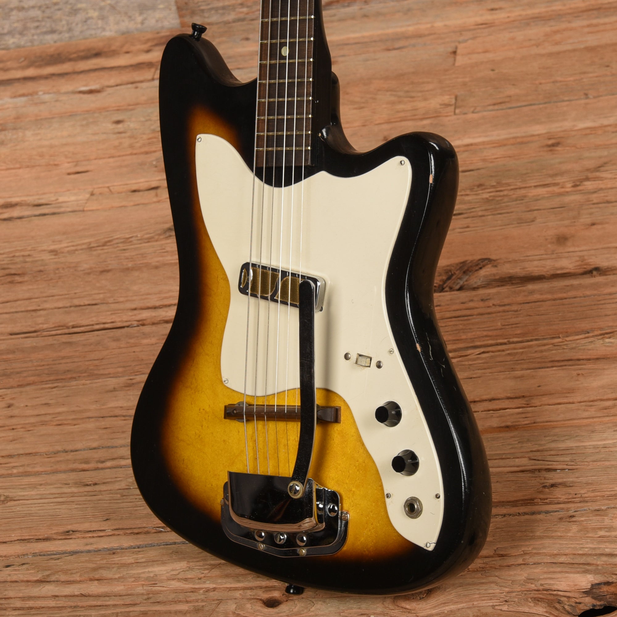 Harmony Bobkat Sunburst 1966