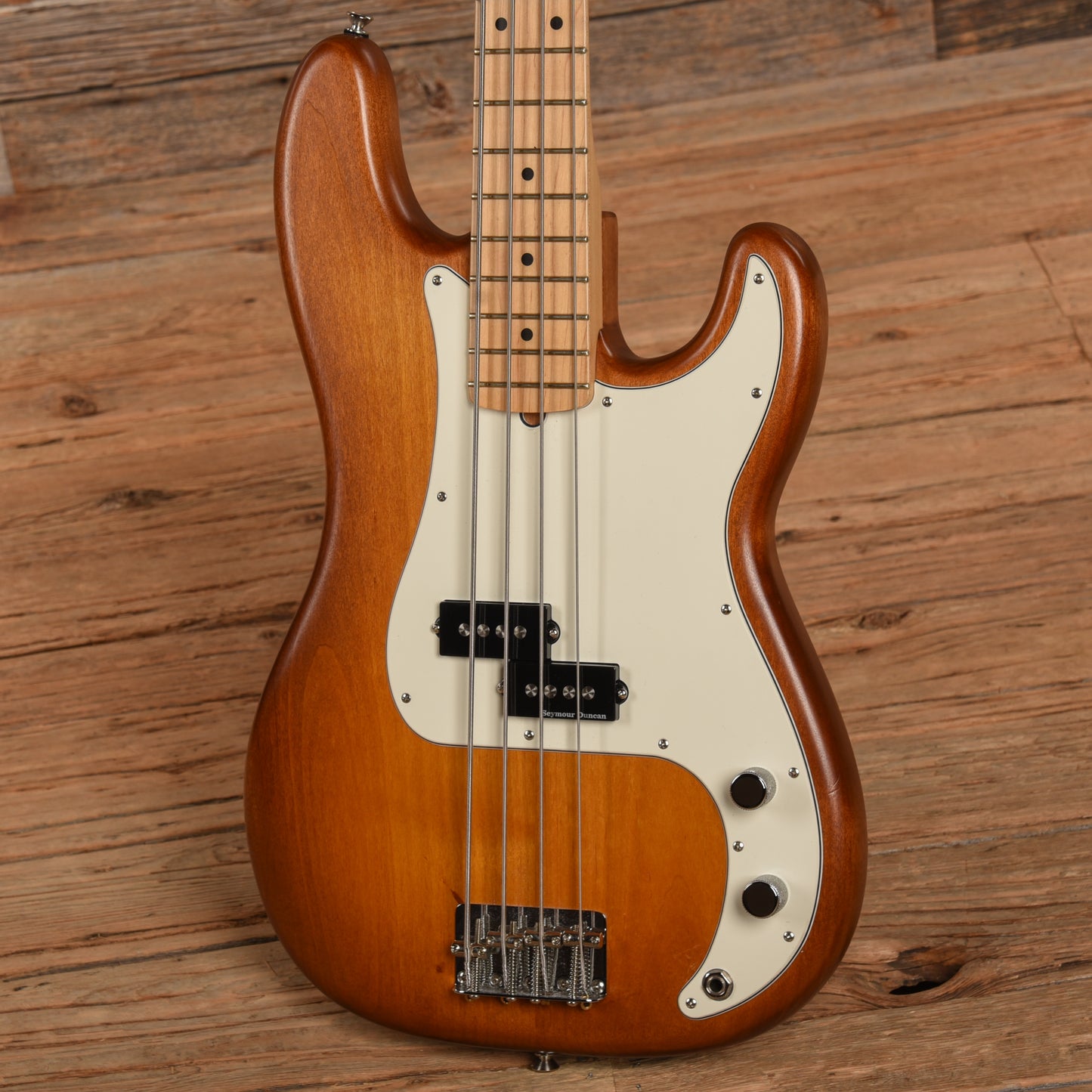 Fender FSR American Special Precision Bass Hand Stained Honey Burst 2021