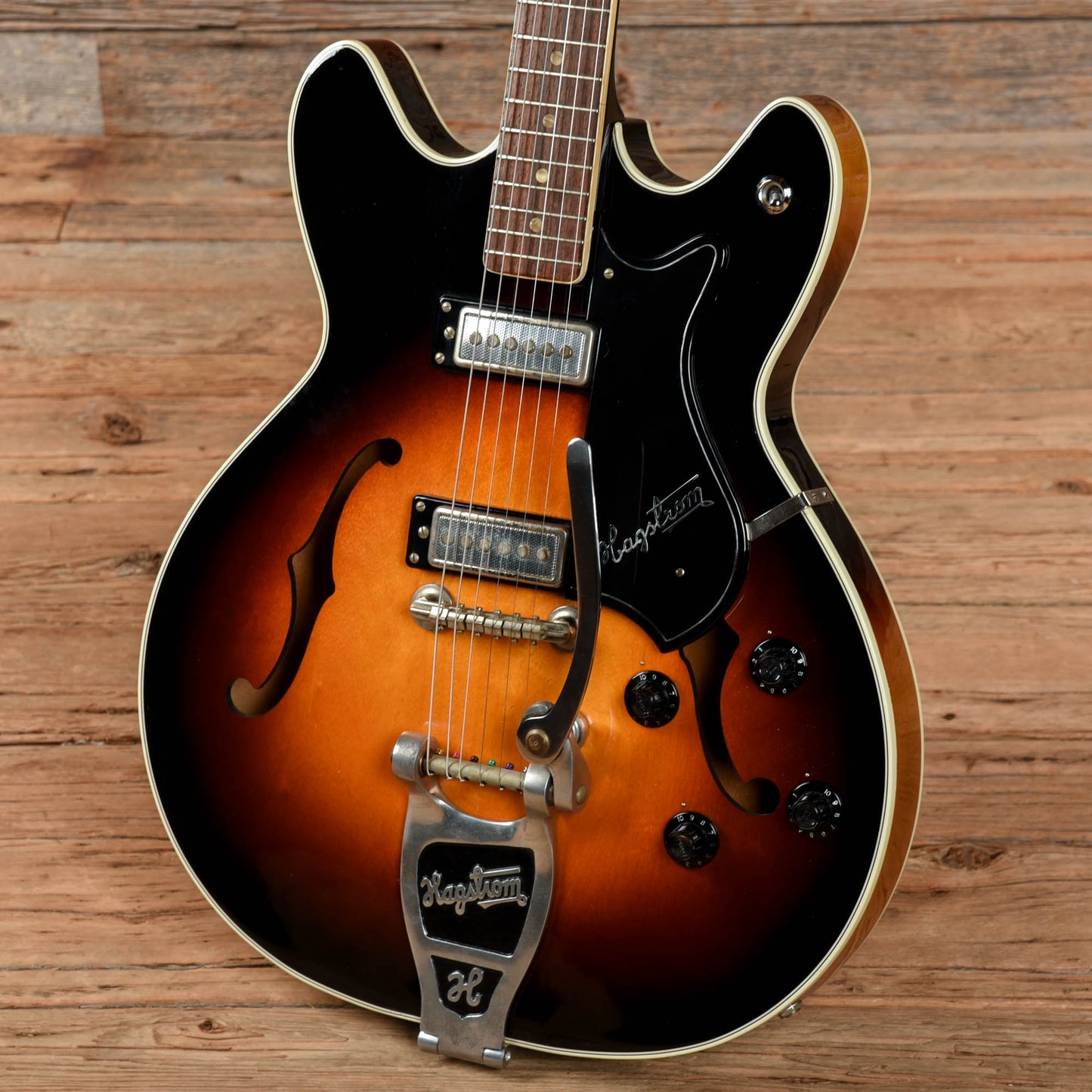 Hagstrom Viking Sunburst 1968