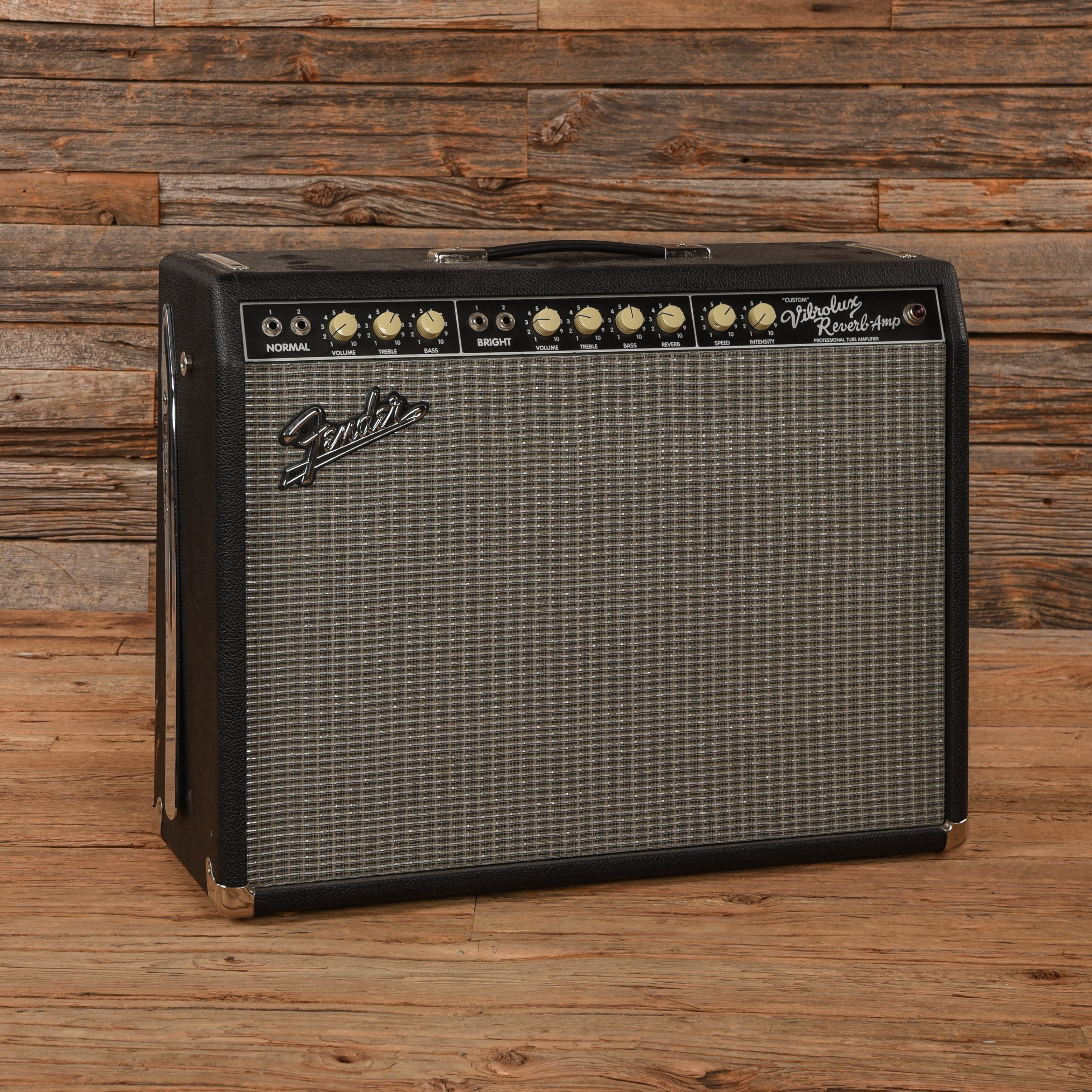 Fender Custom Vibrolux Reverb 40-Watt 2x10