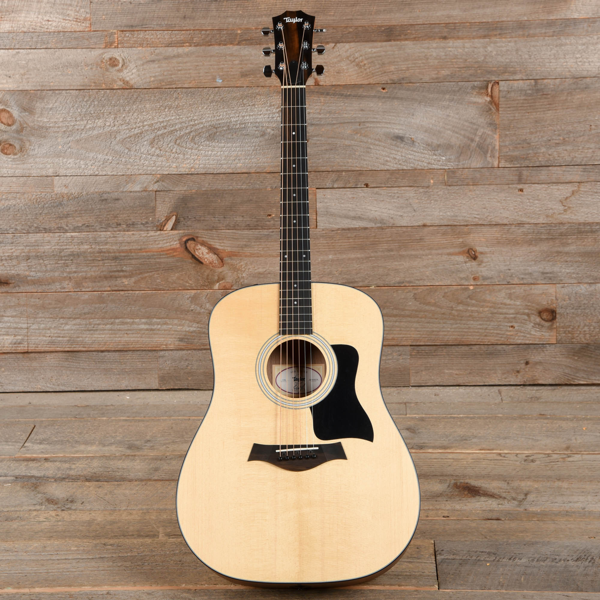 Taylor 110e Sitka/Walnut Dreadnought ES2