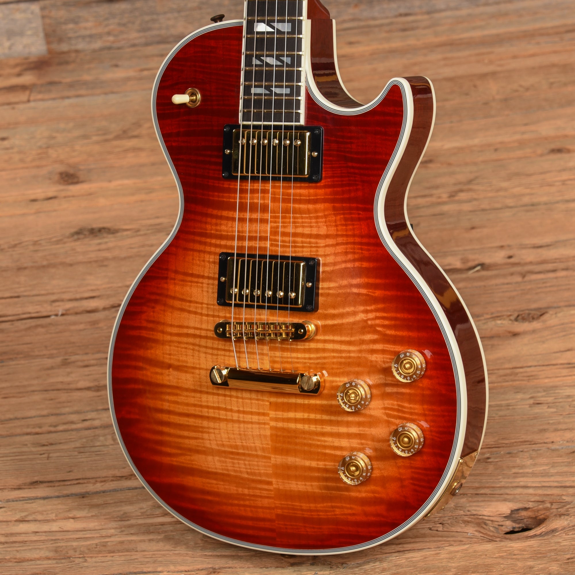 Gibson Les Paul Supreme Cherry Sunburst 2005