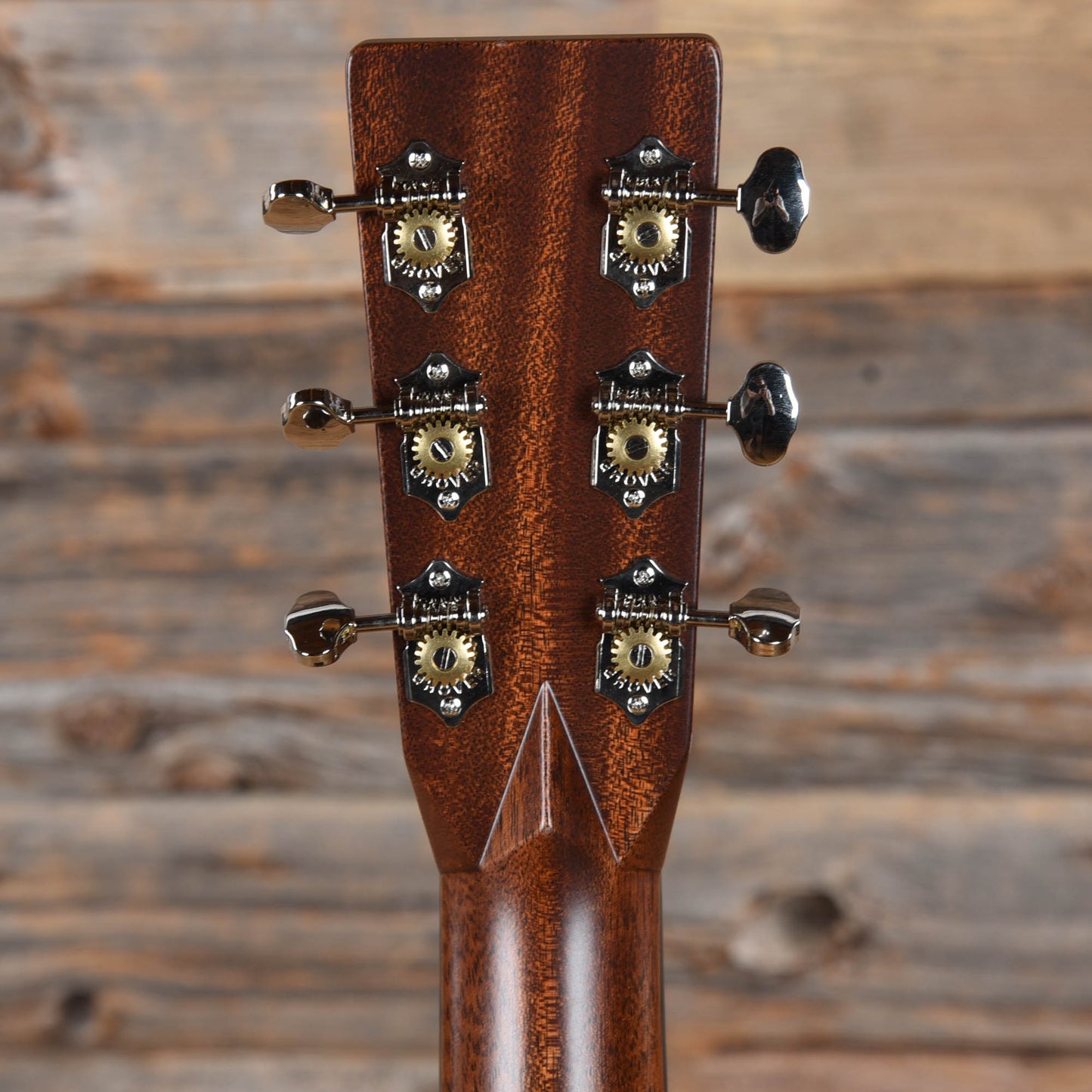 Martin Standard Series HD-28 Sunburst 2023