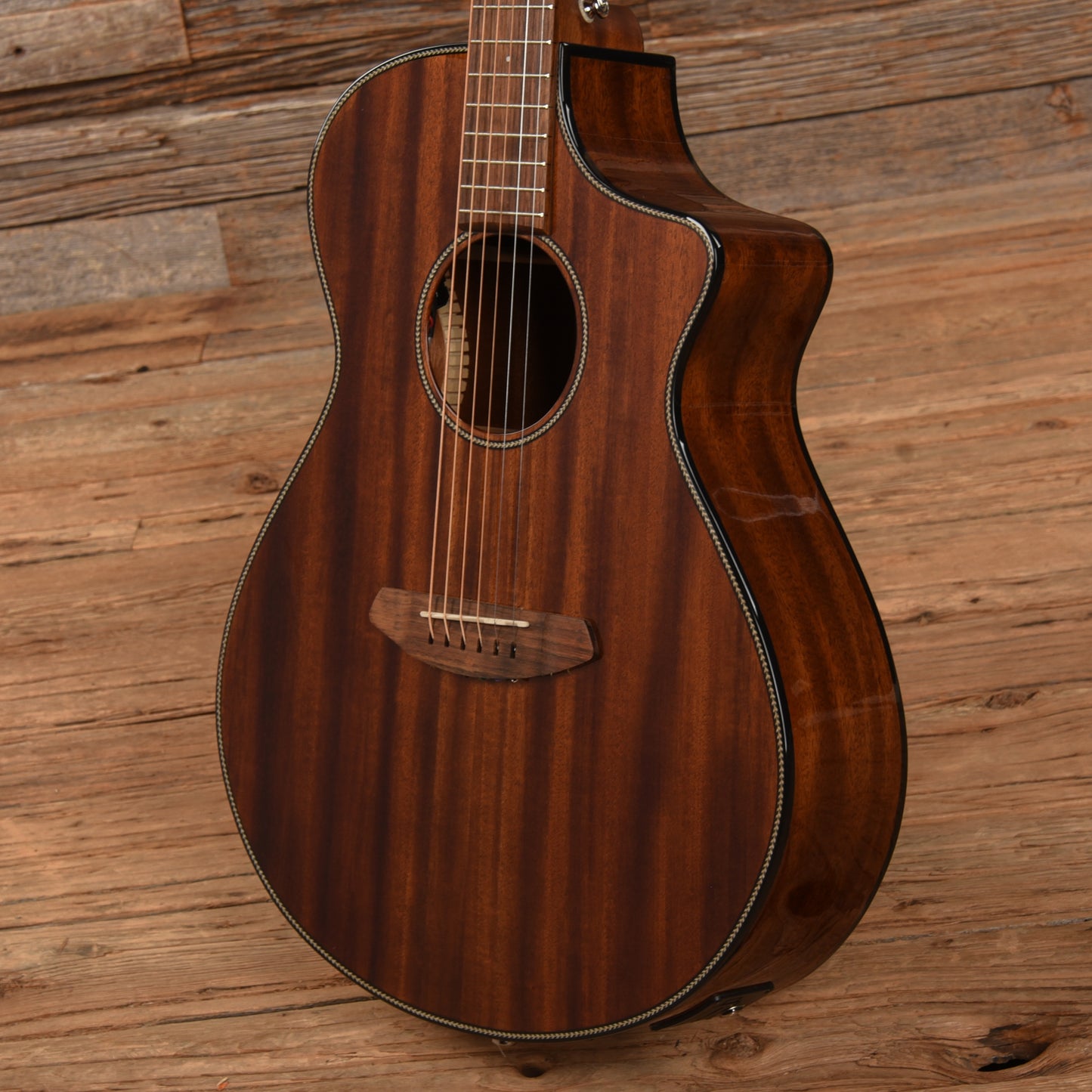 Breedlove Discovery S Concert CE HB Brown