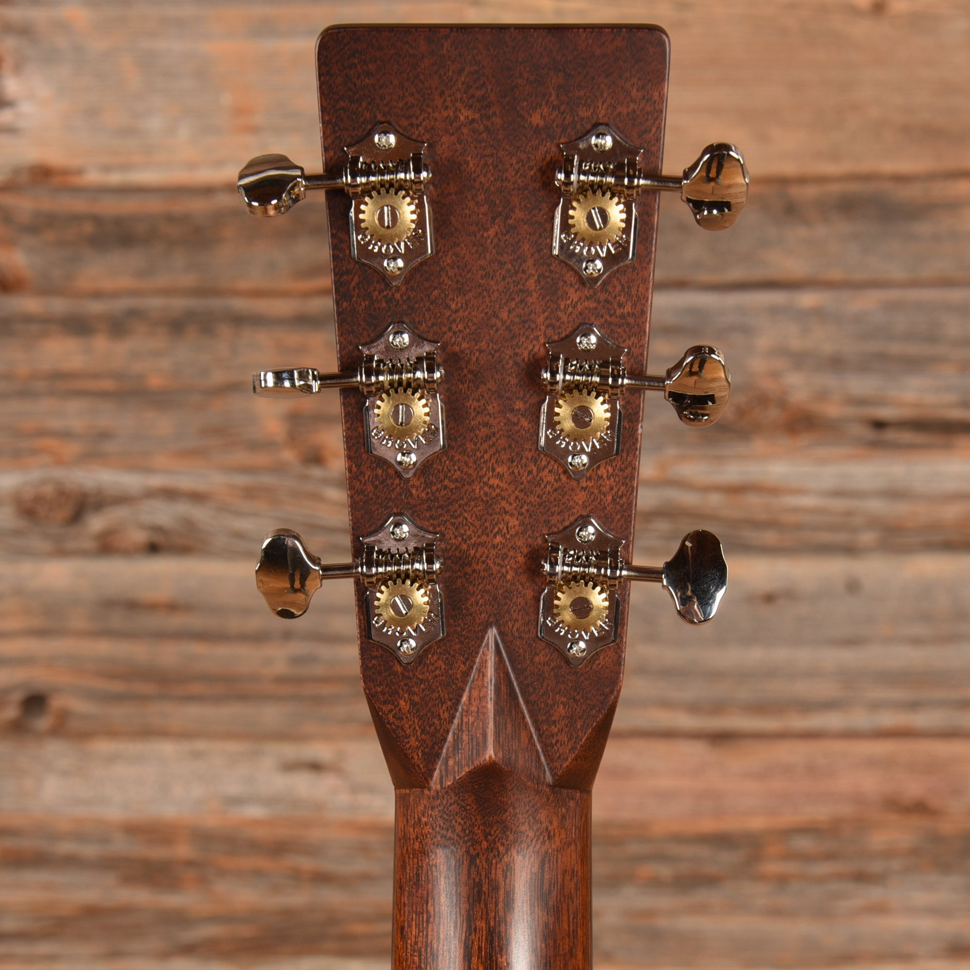 Martin Standard Series HD-28 Natural  LEFTY