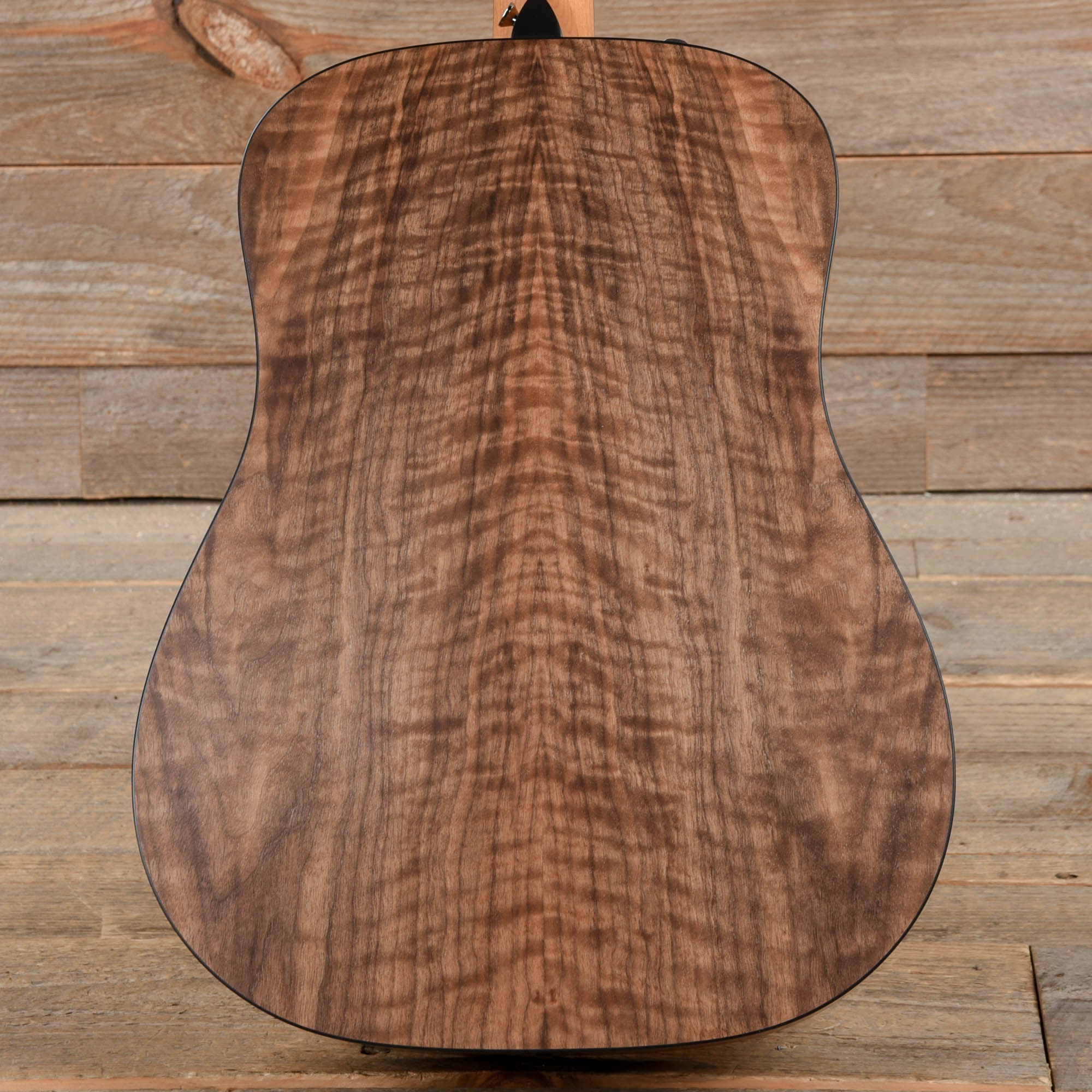 Taylor 110e Sitka/Walnut Dreadnought ES2