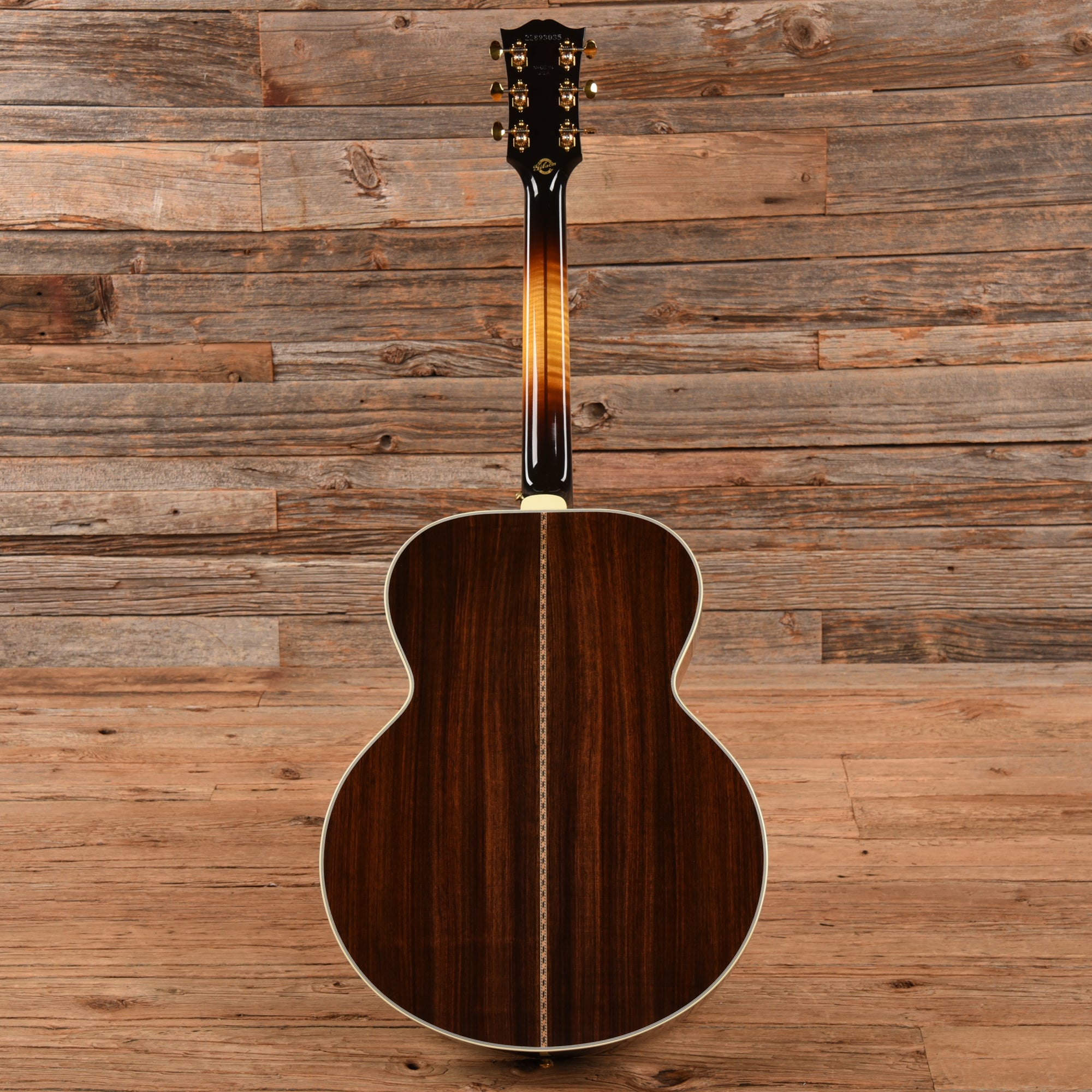 Gibson J-200 Country Western Sunburst 2023