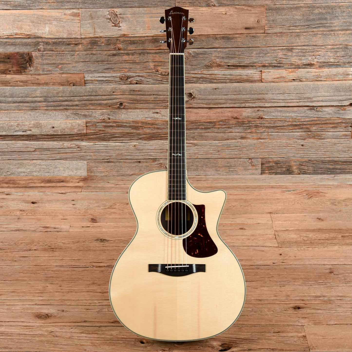 Eastman AC422CE Natural