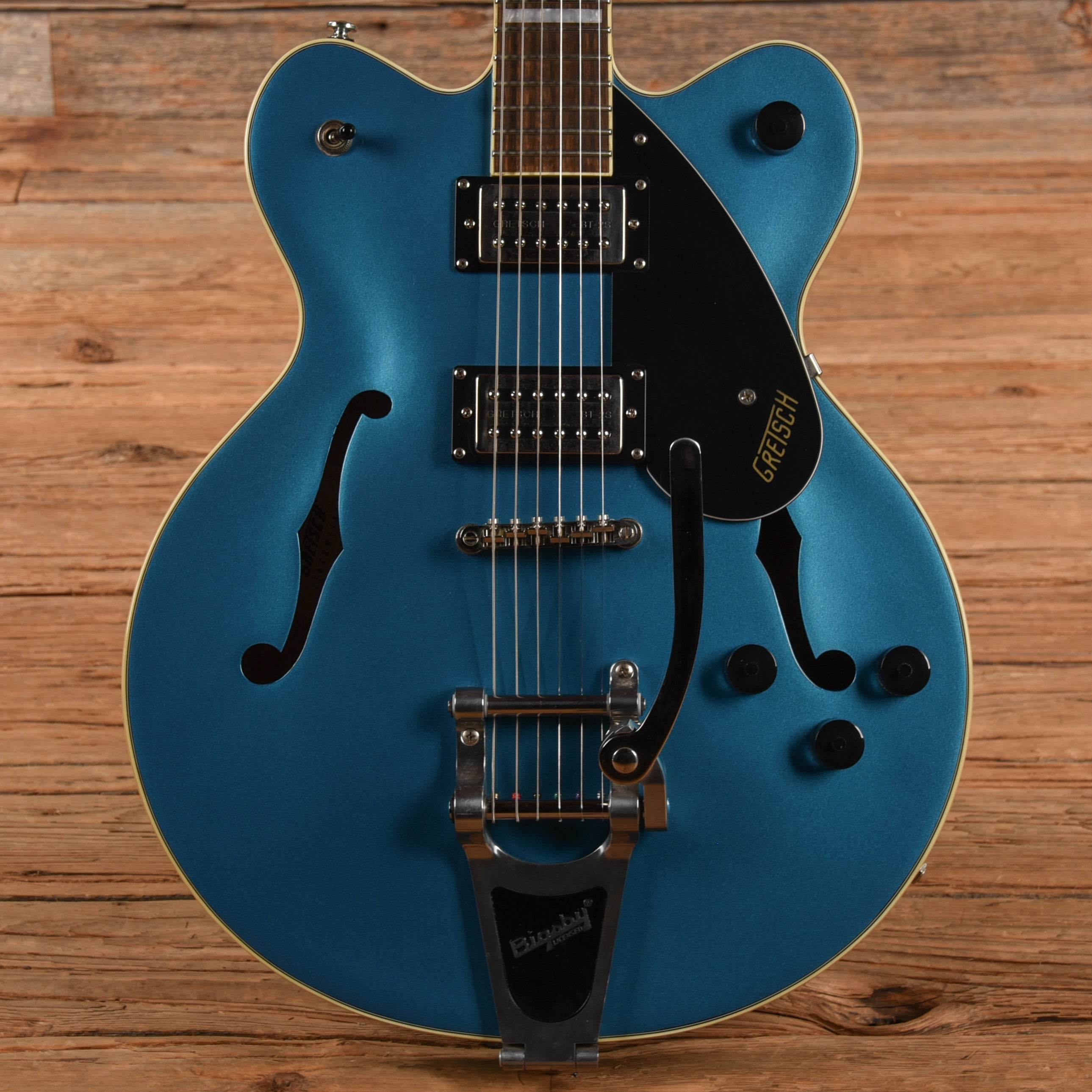 Gretsch G2622T Streamliner Riviera Blue 2018