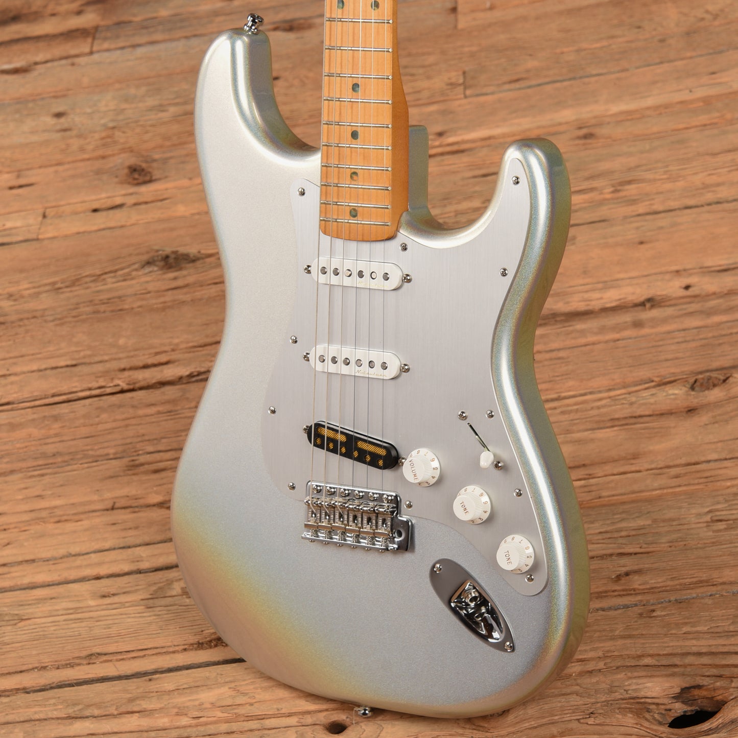 Fender H.E.R. Signature Stratocaster Chrome Glow 2014