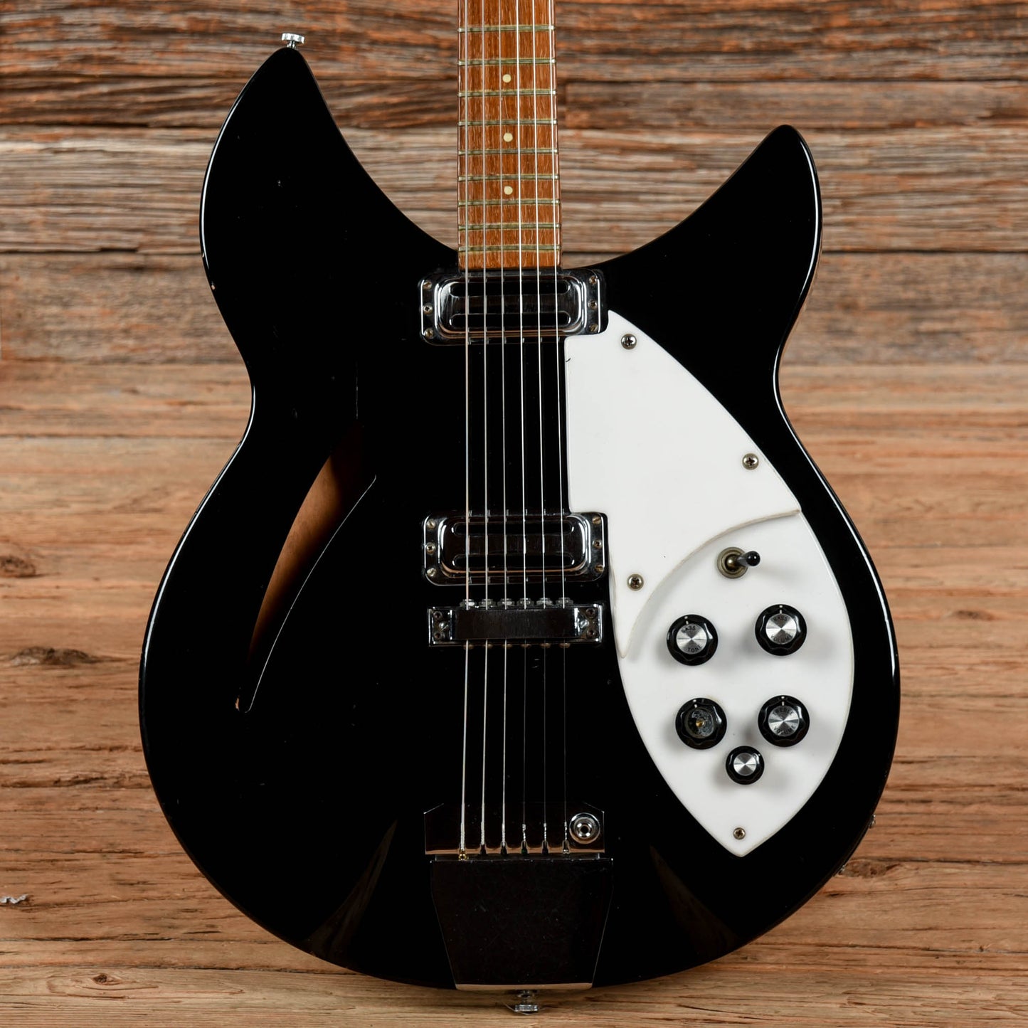 Rickenbacker 335 Jetglo 1966