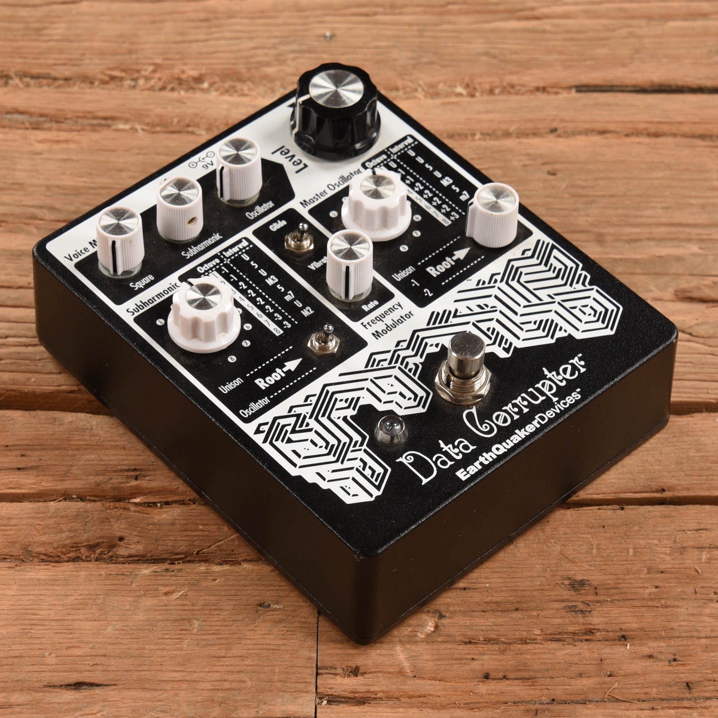 Earthquaker Devices Data Corrupter Modulated Monophonic Harmonizing PPL