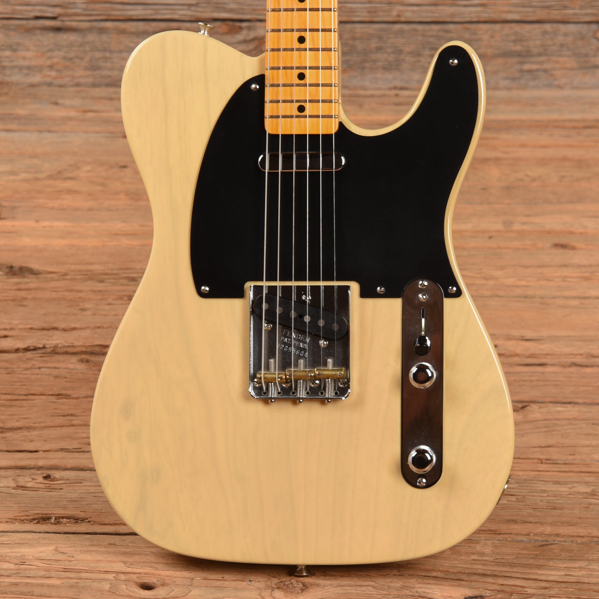 Fender 70th Anniversary Broadcaster Blackguard Blonde 2020 – Chicago ...