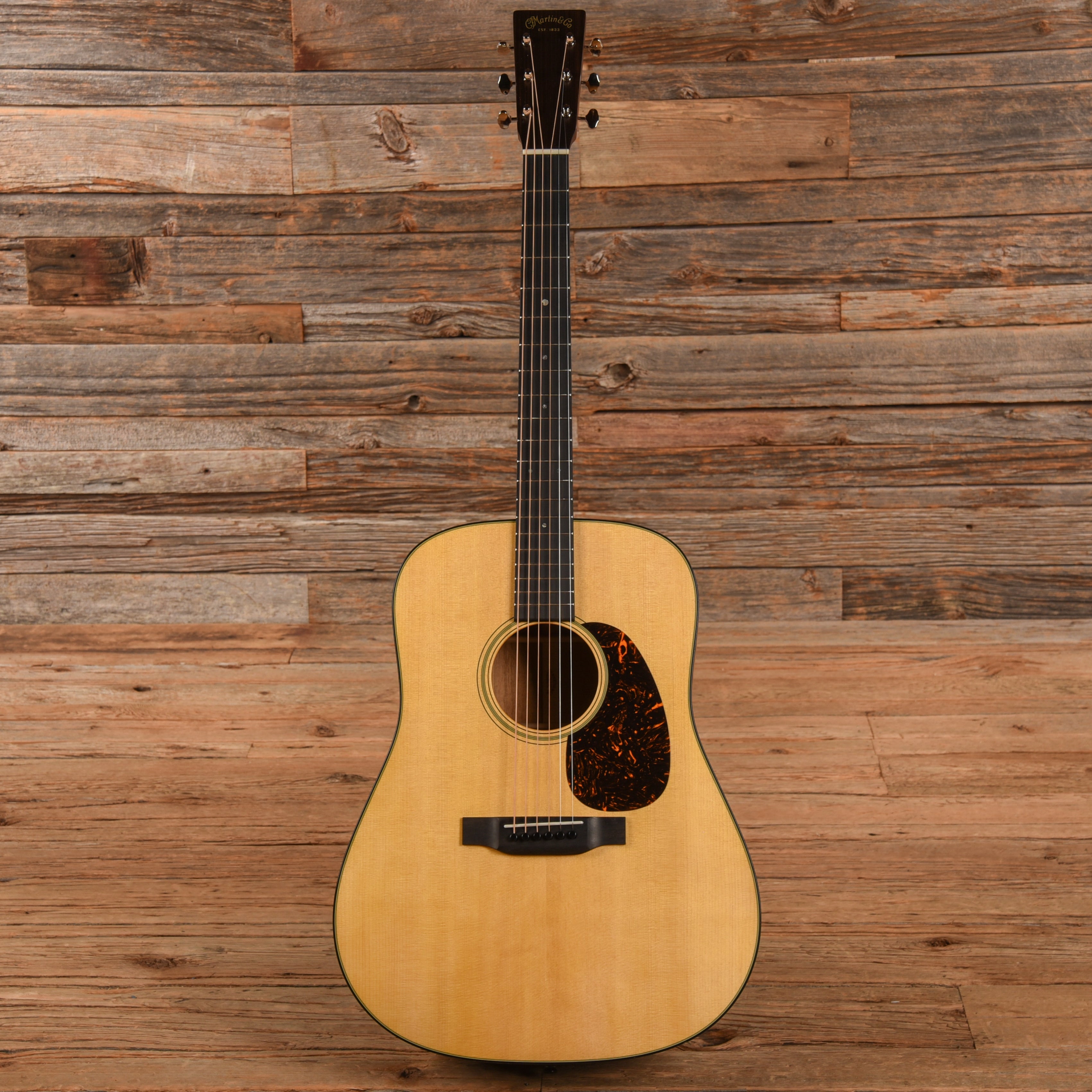 Martin Standard Series D-18 Natural