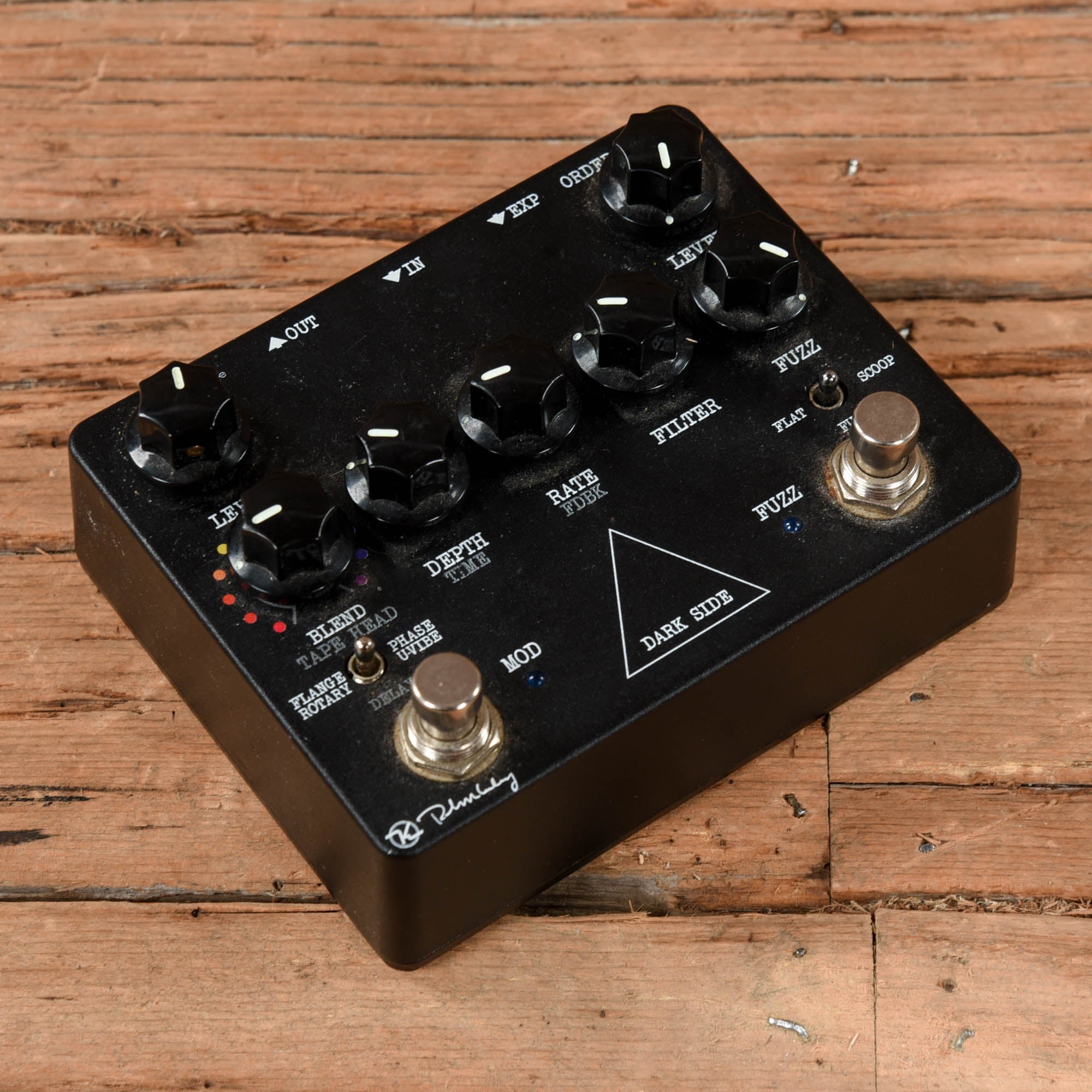 Keeley Dark Side Workstation Pedal – Chicago Music Exchange