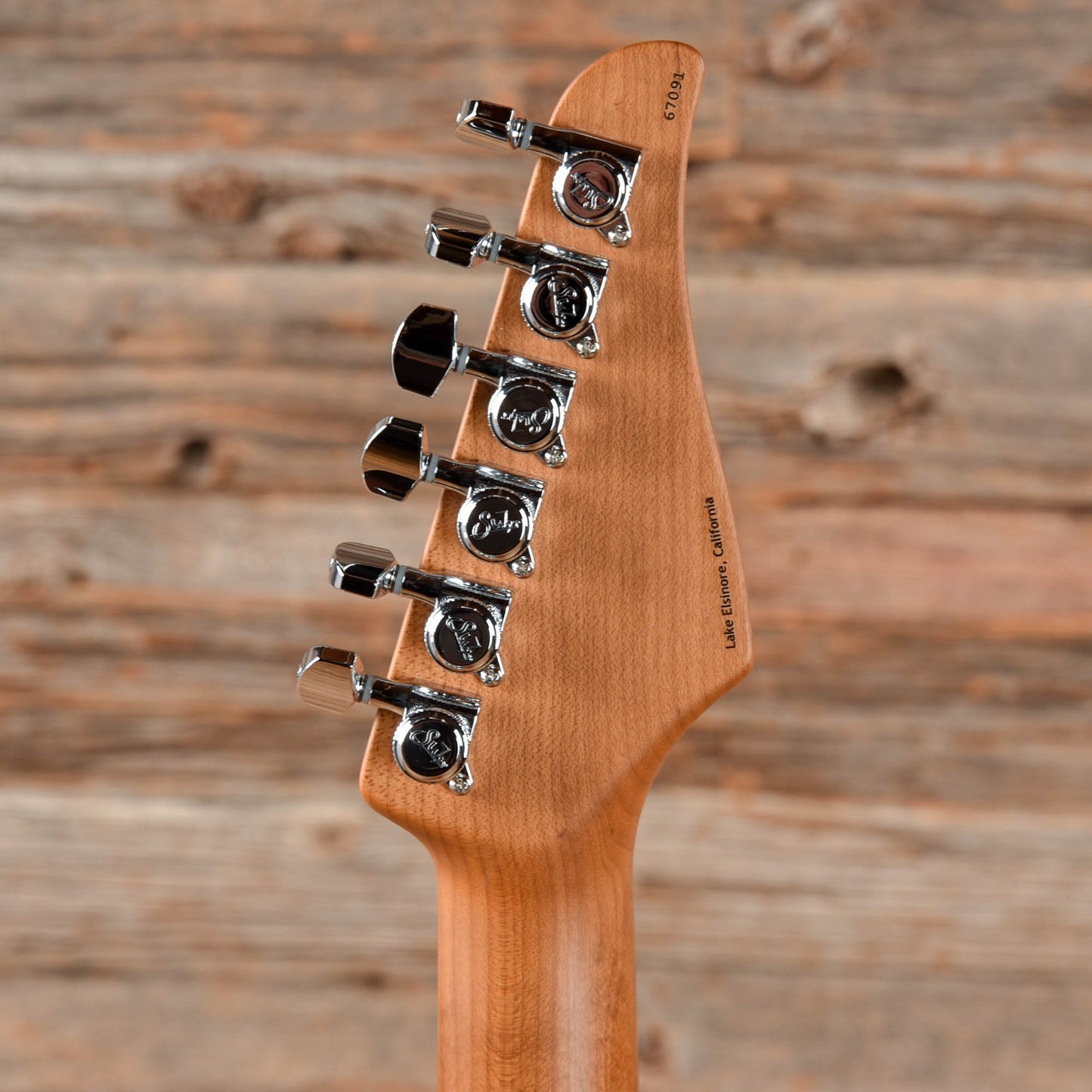 Suhr Standard Red