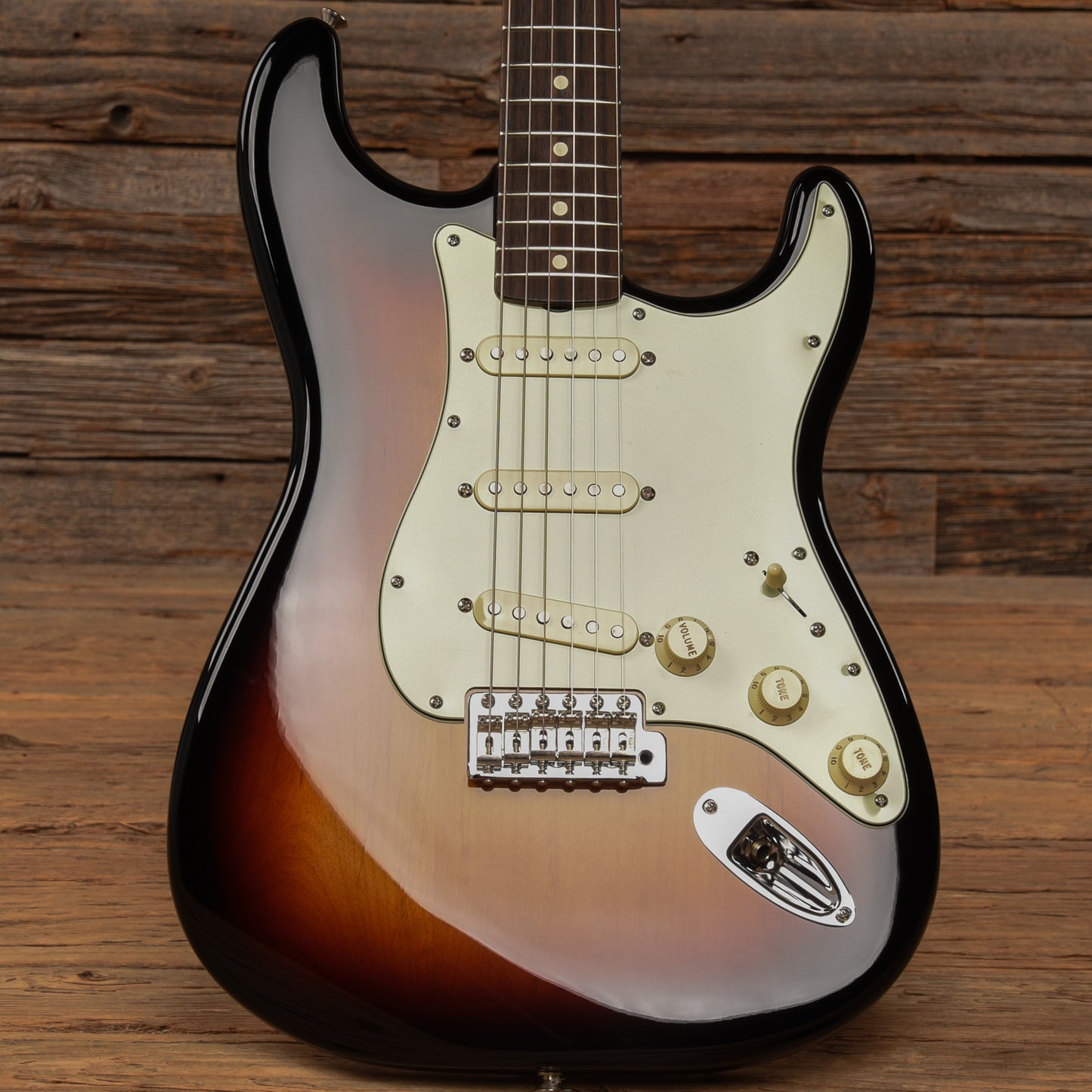 Fender Classic Series '60s Stratocaster Sunburst 2016