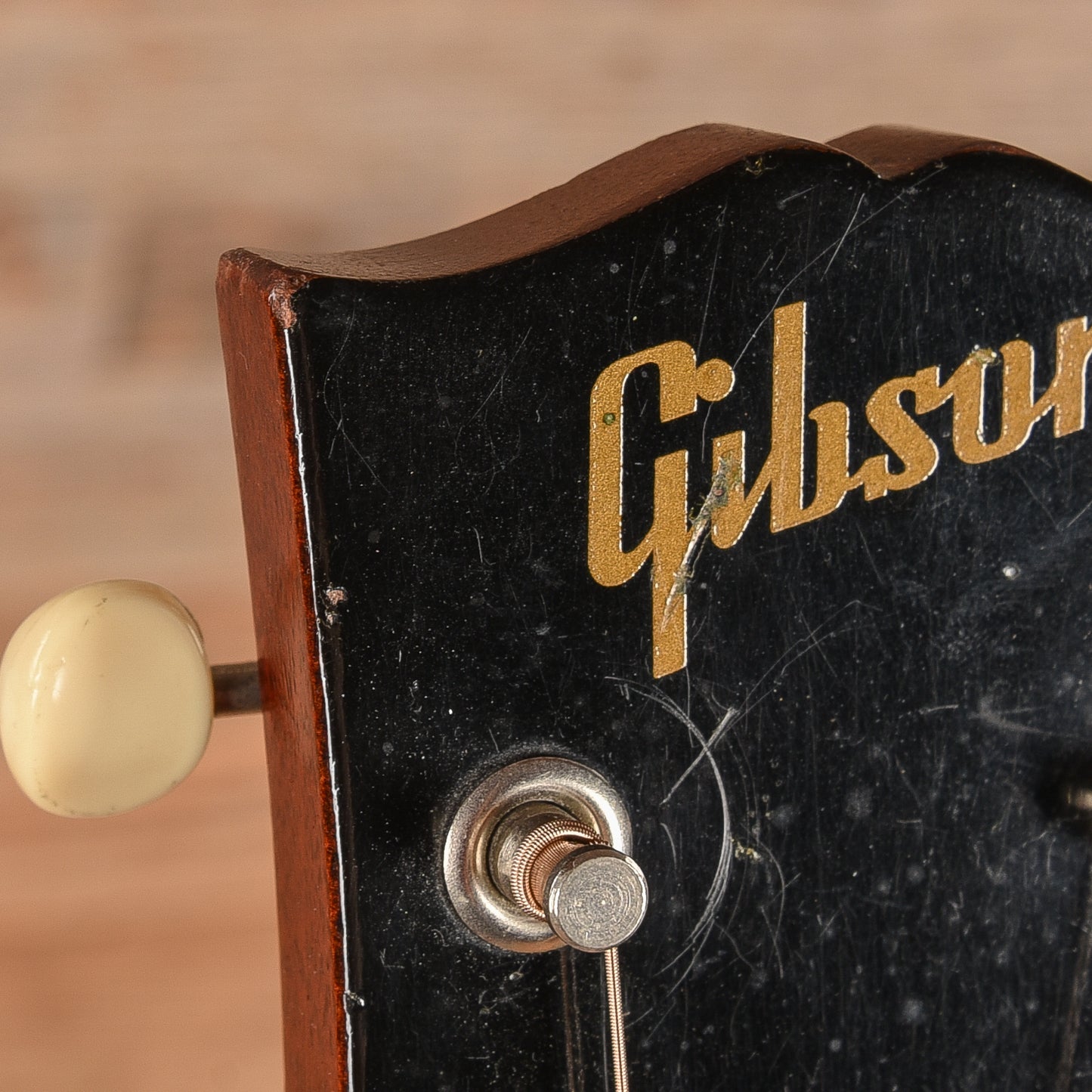 Gibson B-25 Sunburst 1966