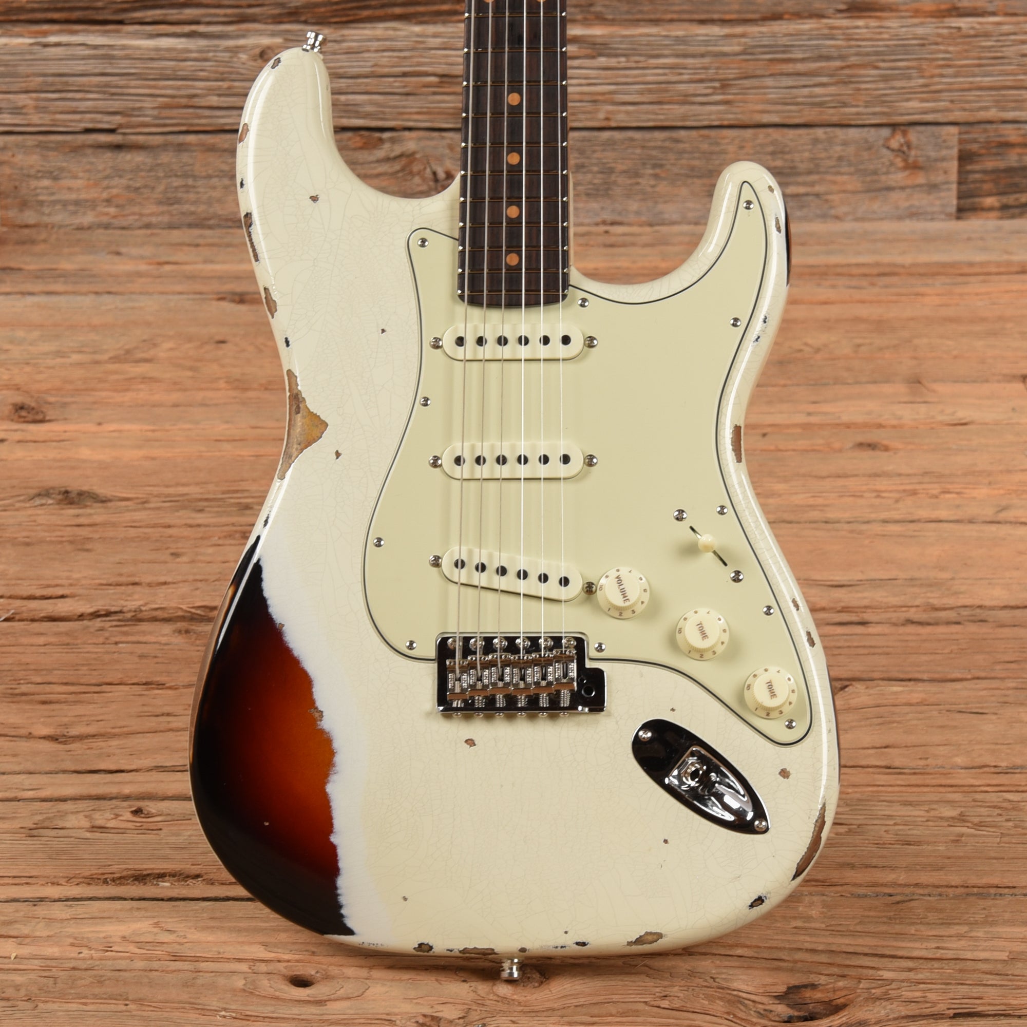 Fender Custom Shop Gt11 Stratocaster Relic Olympic White Over Sunburst 