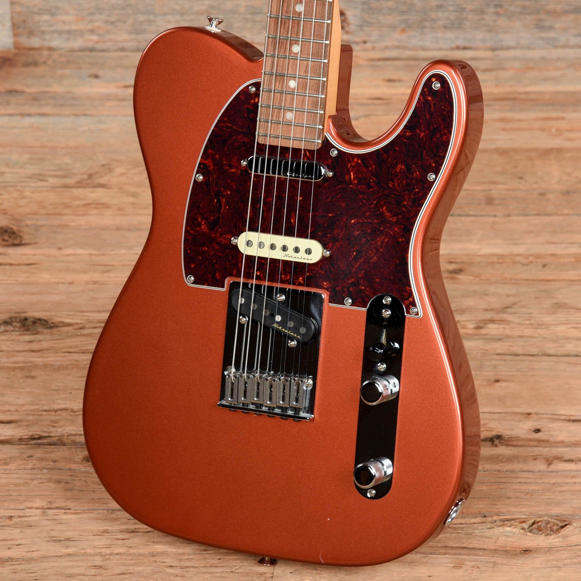 Fender Player Plus Nashville Telecaster Aged Andy Apple Red 2021