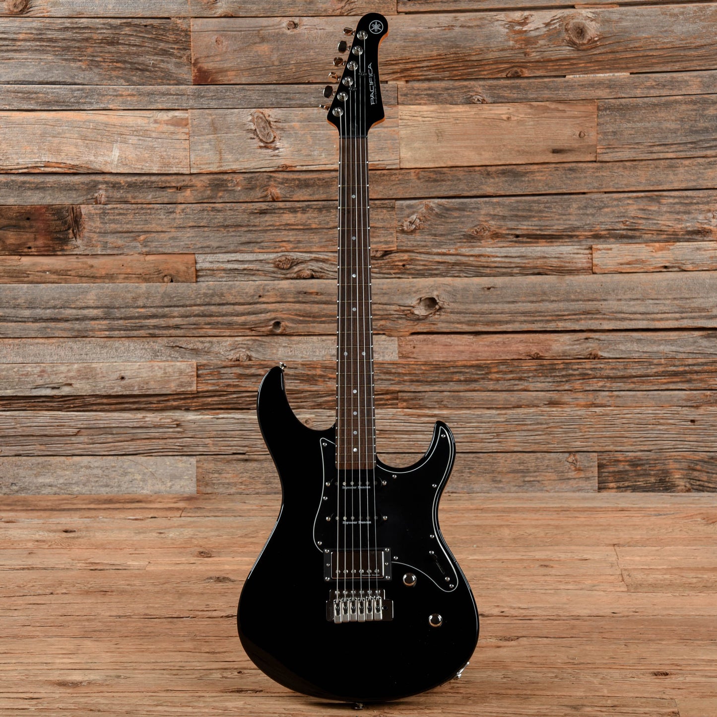 Yamaha Pacifica Black