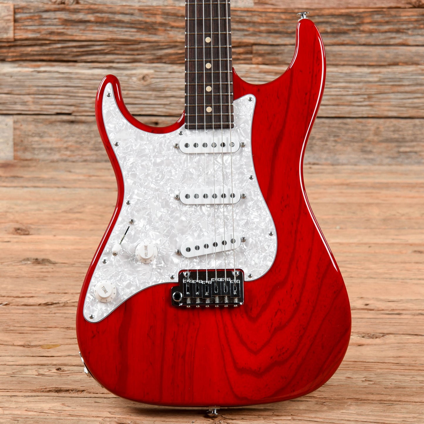 Suhr Standard Red