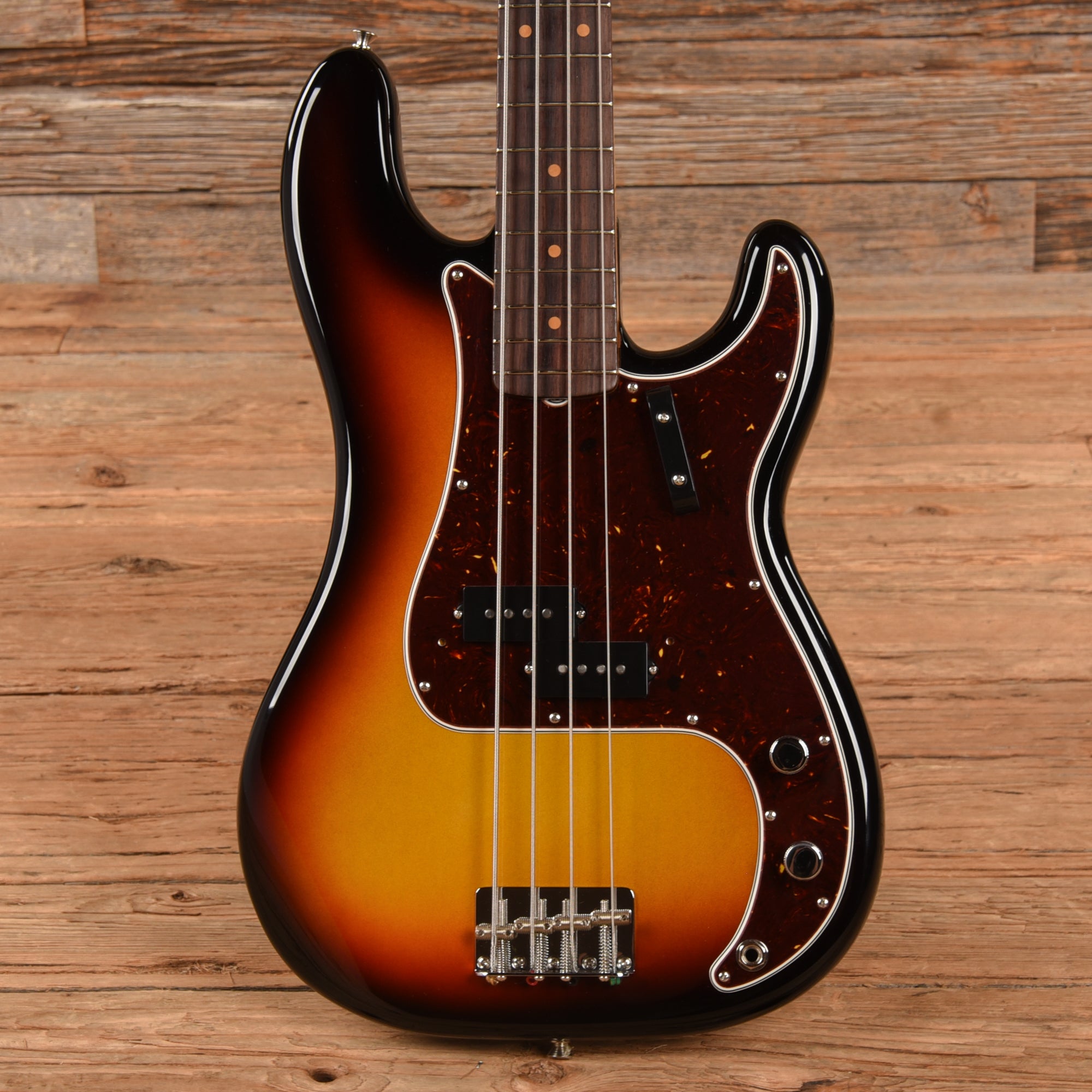 Fender American Vintage II 60 Precision Bass Sunburst 2023