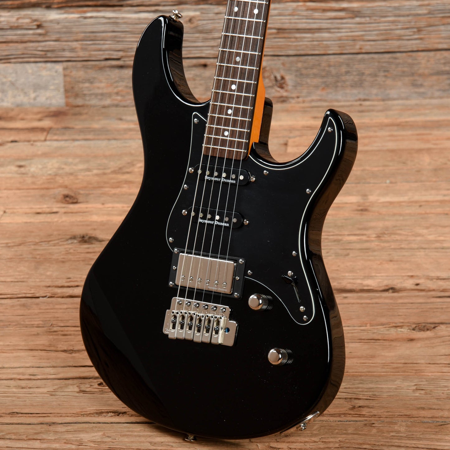 Yamaha Pacifica Black