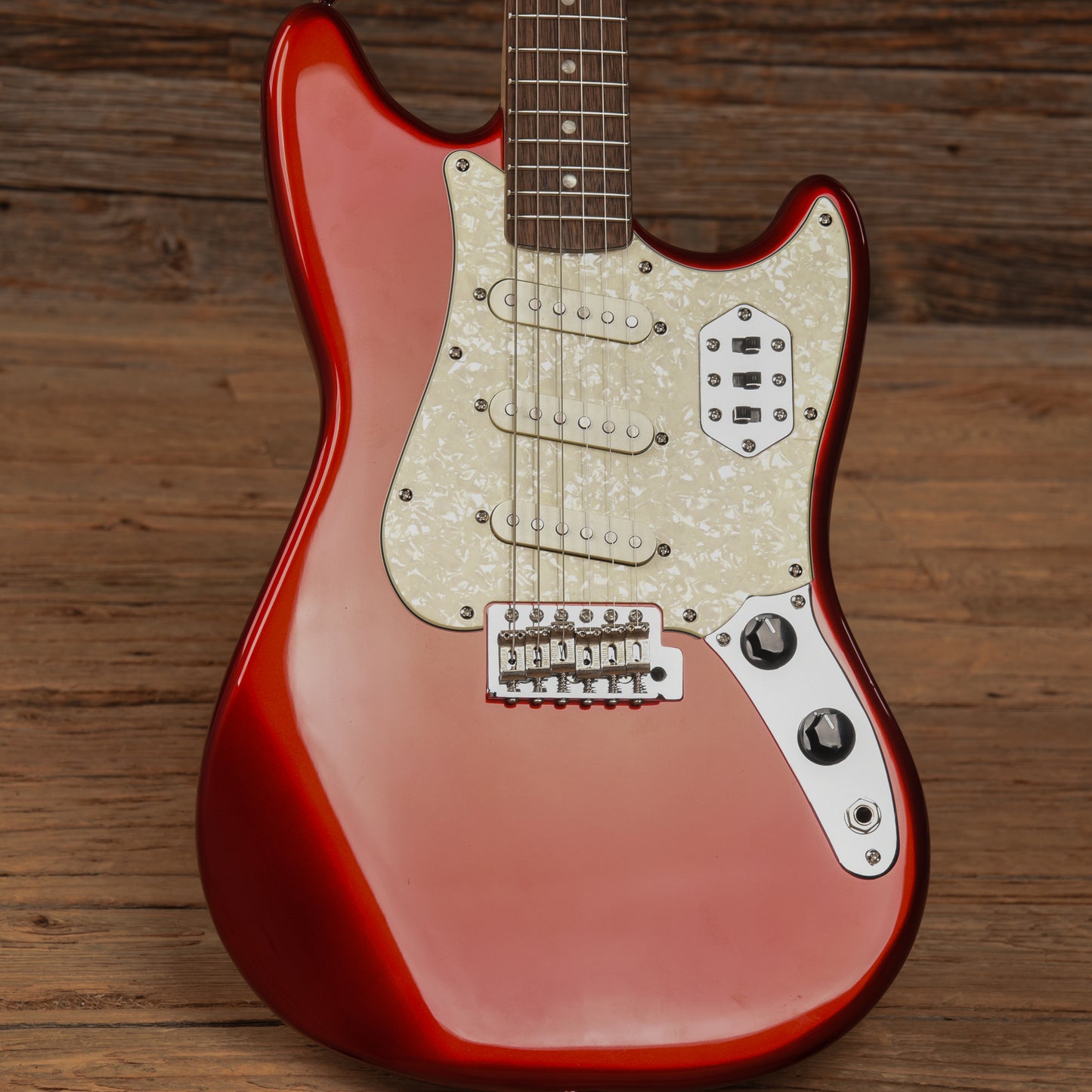 Squier Paranormal Cyclone Candy Apple Red 2021