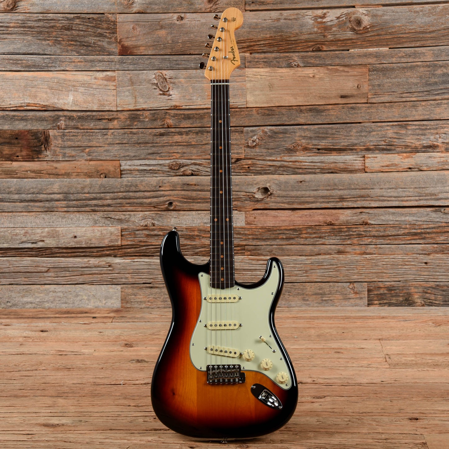 Fender FSR 1962 Thin Skin Stratocaster Sunburst 2019