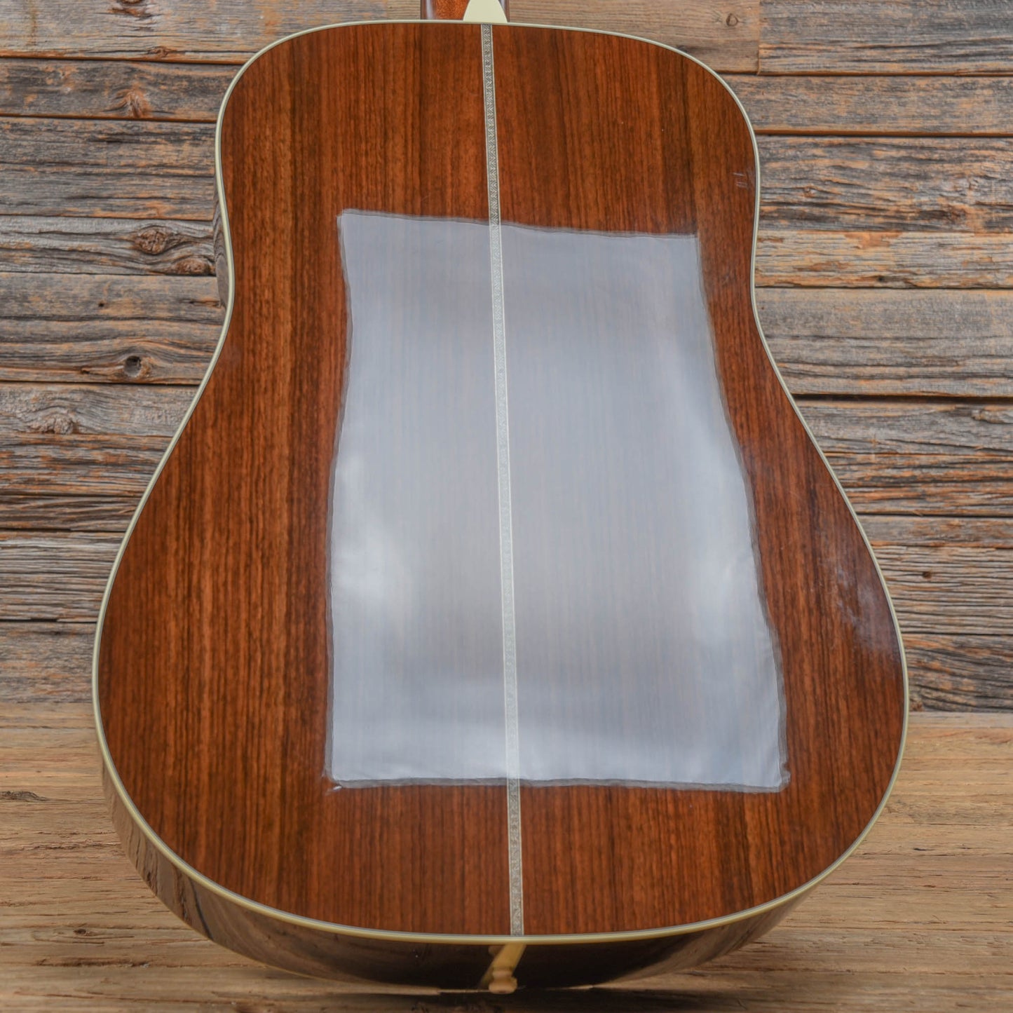 Martin Standard Series HD-28 Sunburst 2023