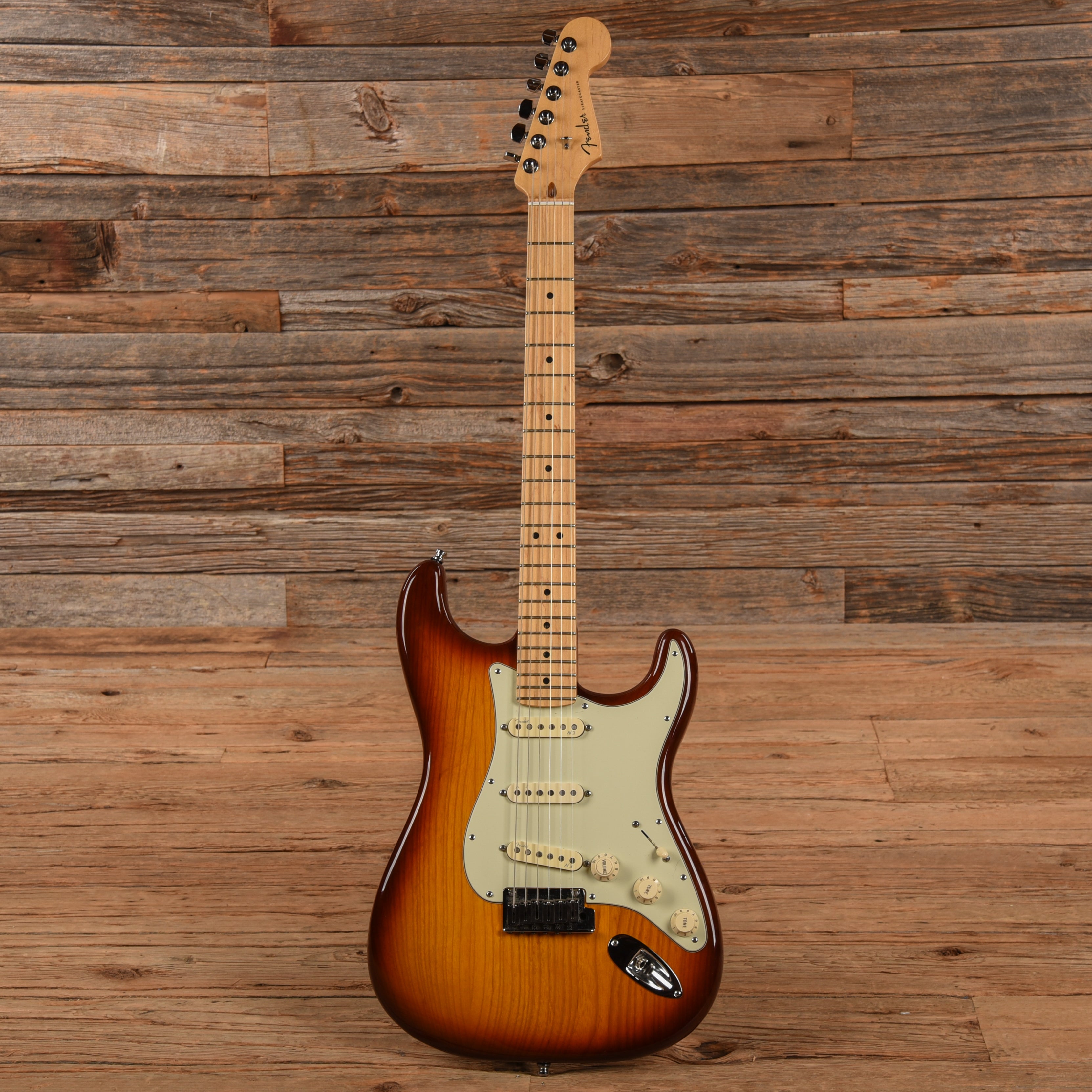 Fender American Deluxe Ash Stratocaster Sunburst 2014