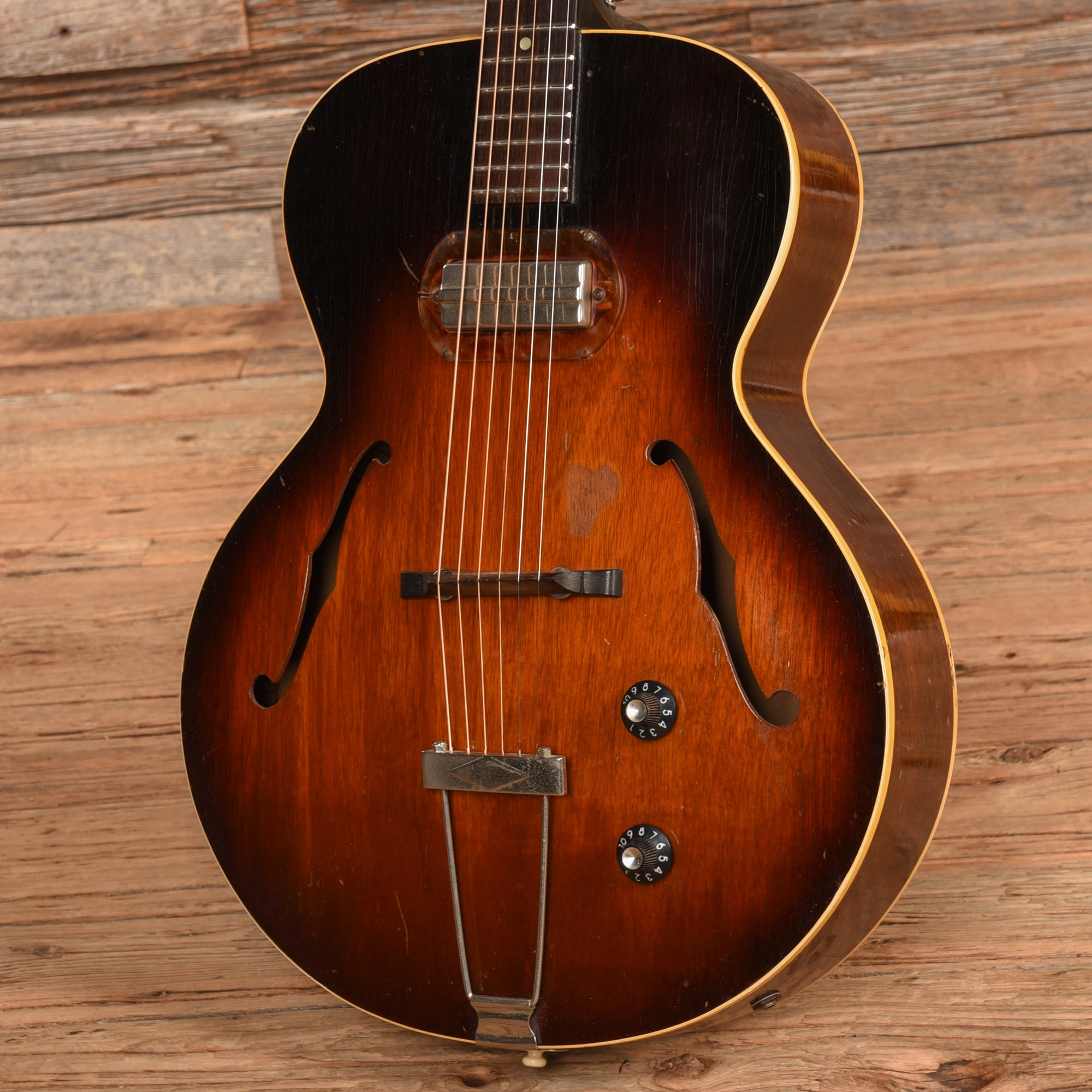 Gibson L-48 Sunburst 1959